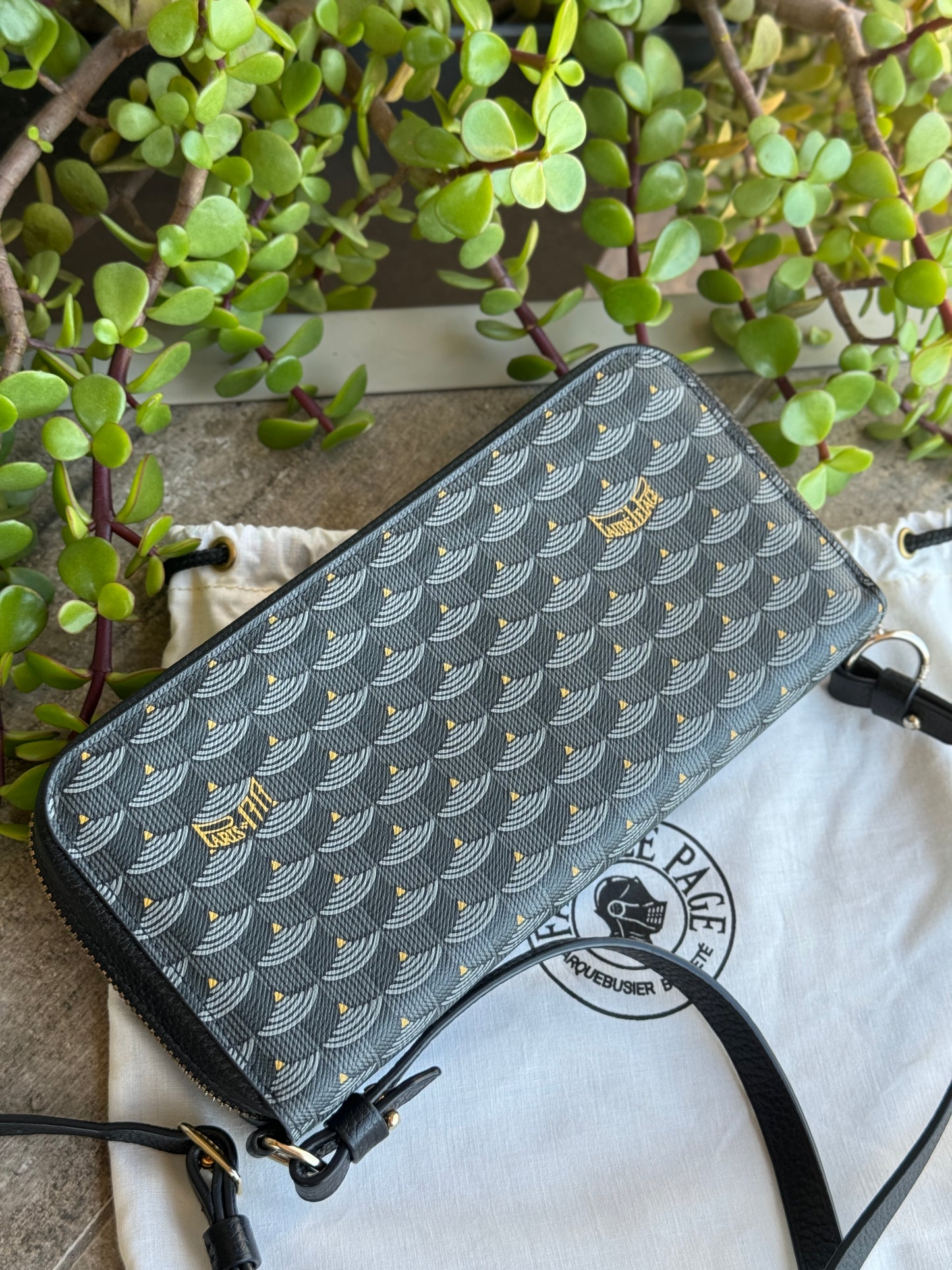 Fauré Le Page Chasse Gardée Wallet on Strap