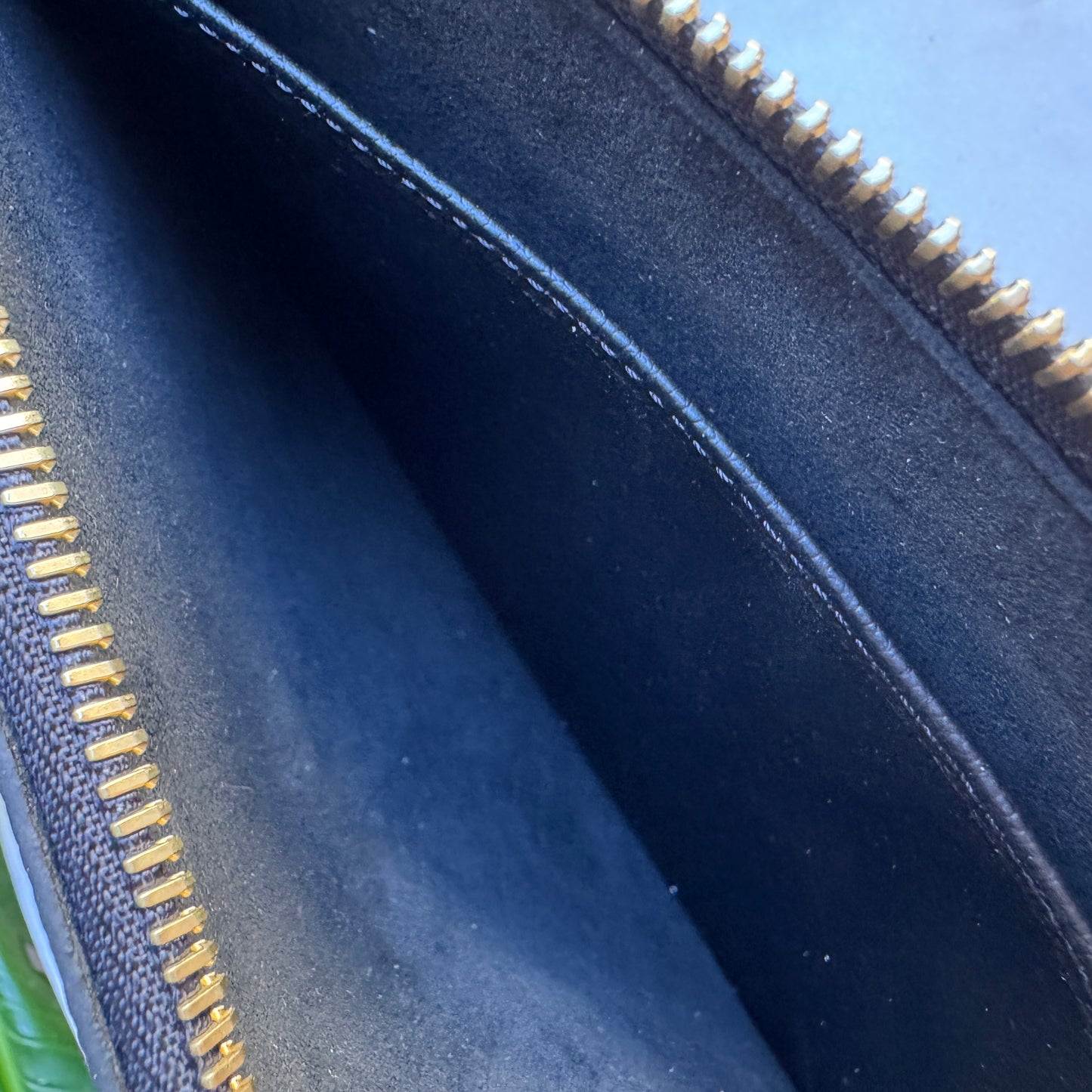 Louis Vuitton Empreinte Monogram Giant Wild at Heart Pochette Wristlet