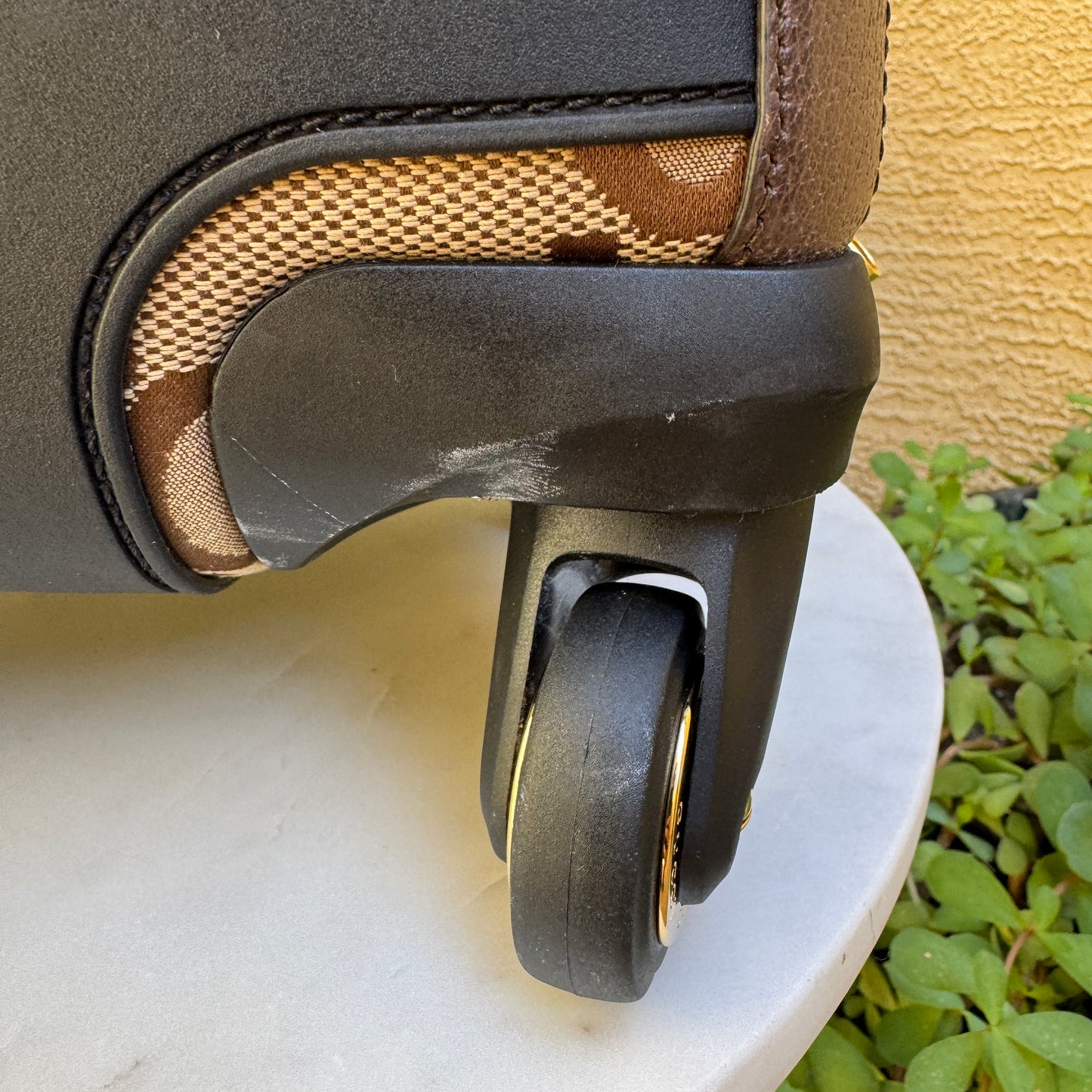 Gucci Jumbo GG Savoy Cabin Trolley Suitcase