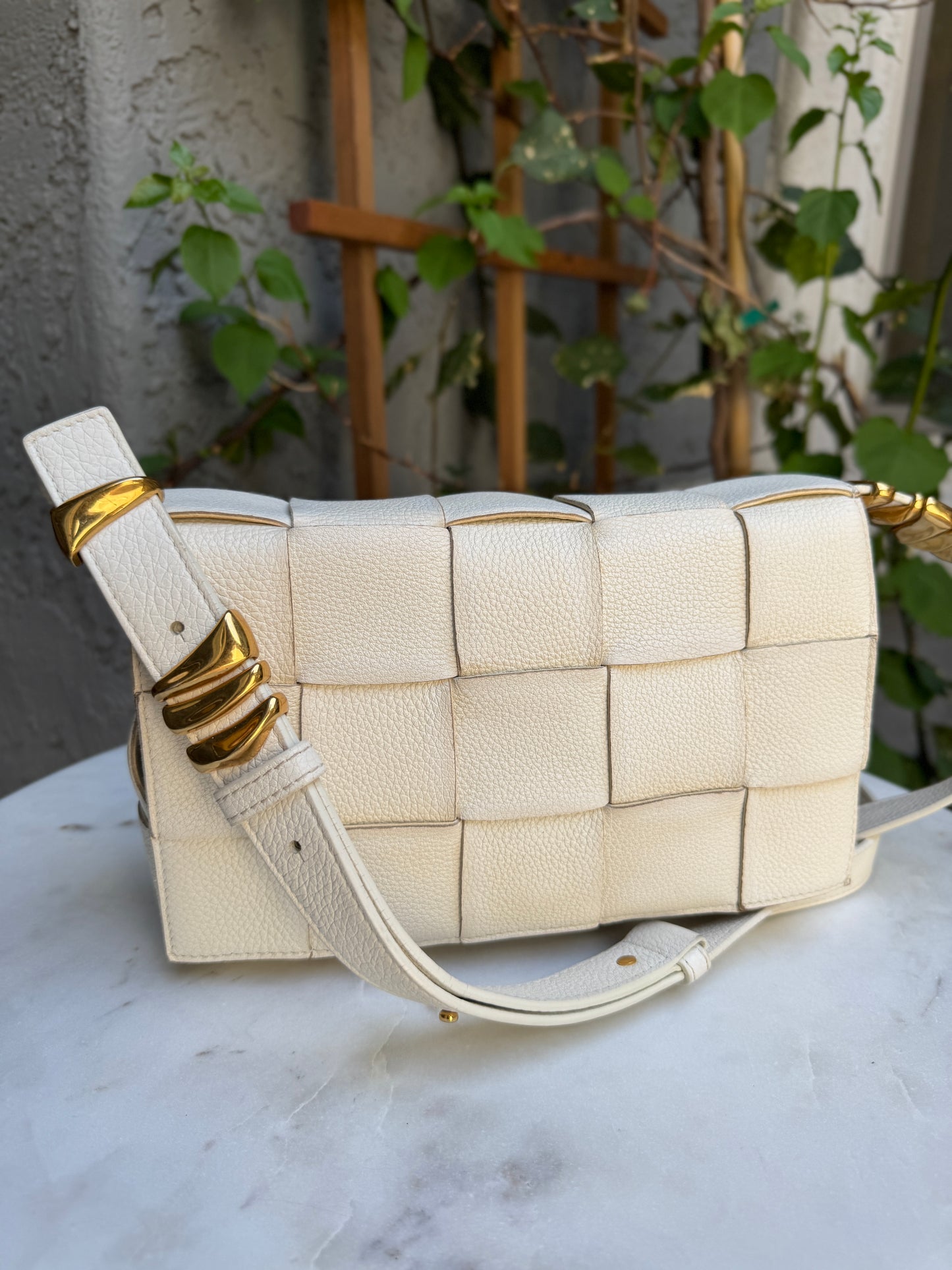 Bottega Veneta Grained Calfskin Maxi Intrecciato Cassette Crossbody