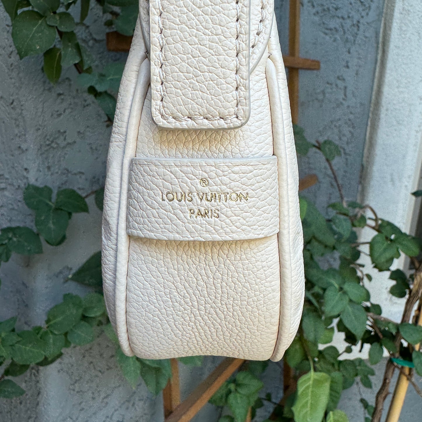 Louis Vuitton Empreinte Mini Moon