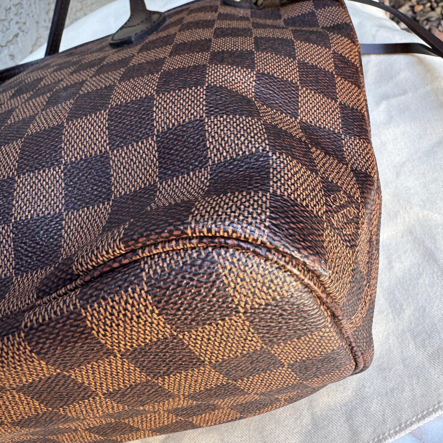 Louis Vuitton Damier Ebene Neverfull PM