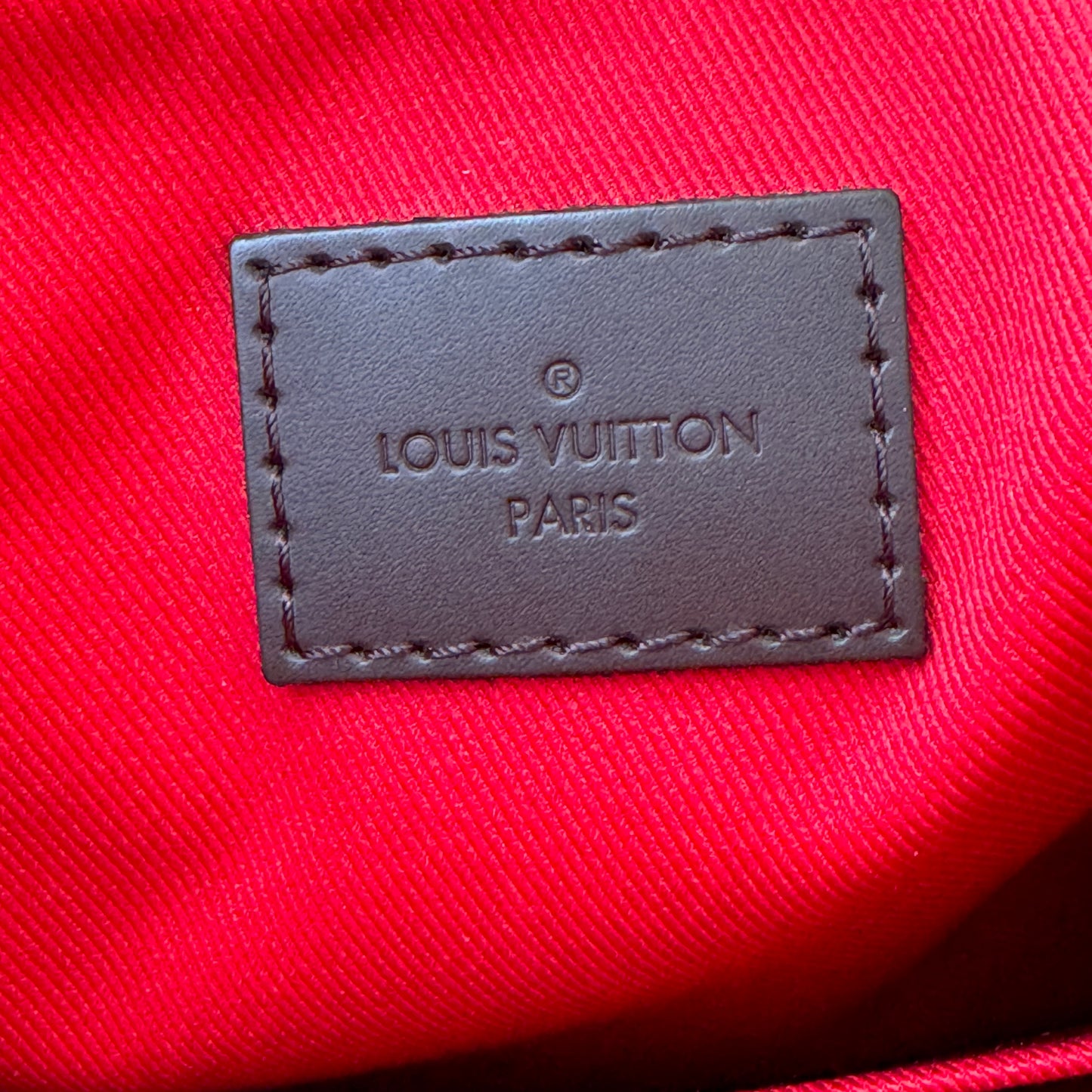 Louis Vuitton Damier Ebene South Bank Besace