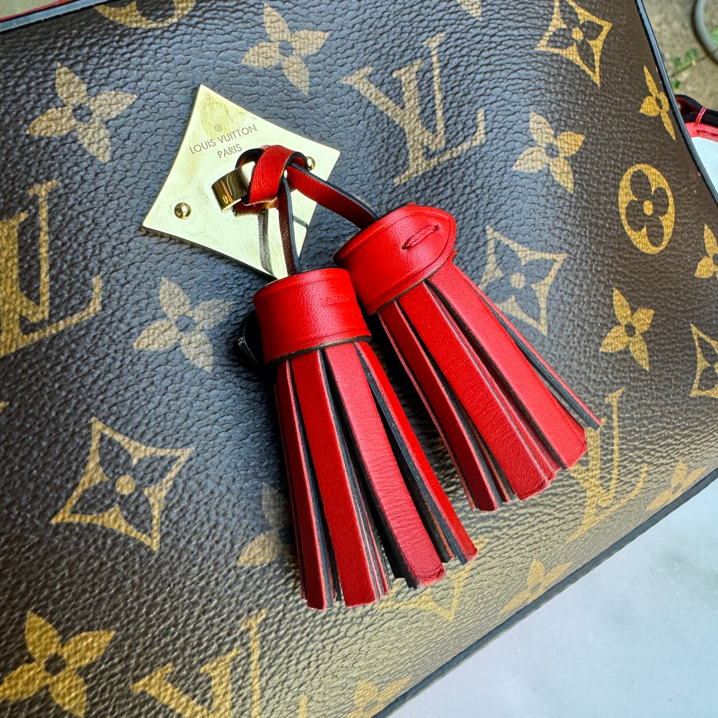 Louis Vuitton Monogram Saintonge Coquelicot Crossbody