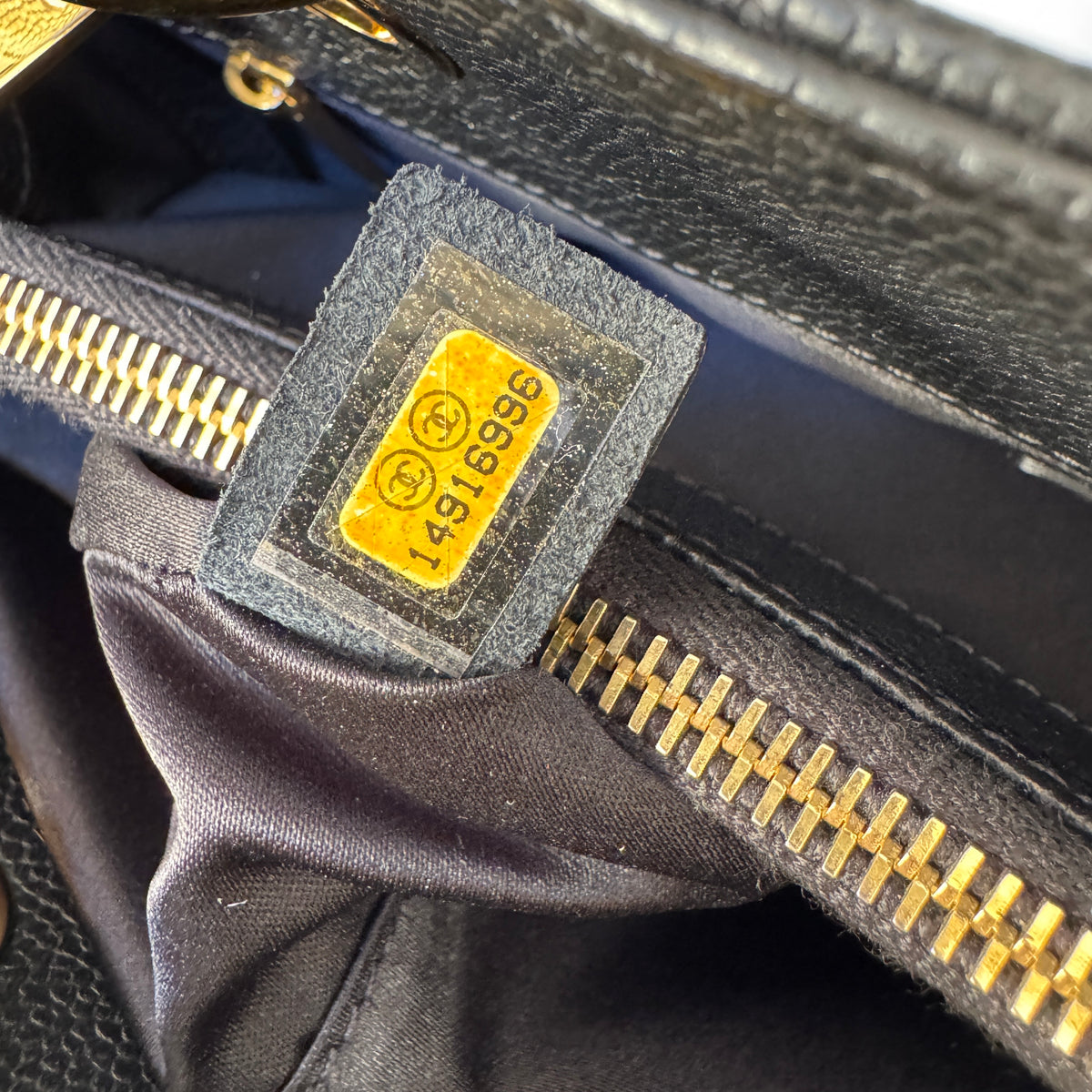 Chanel Classic Vintage Jumbo Caviar Single Flap