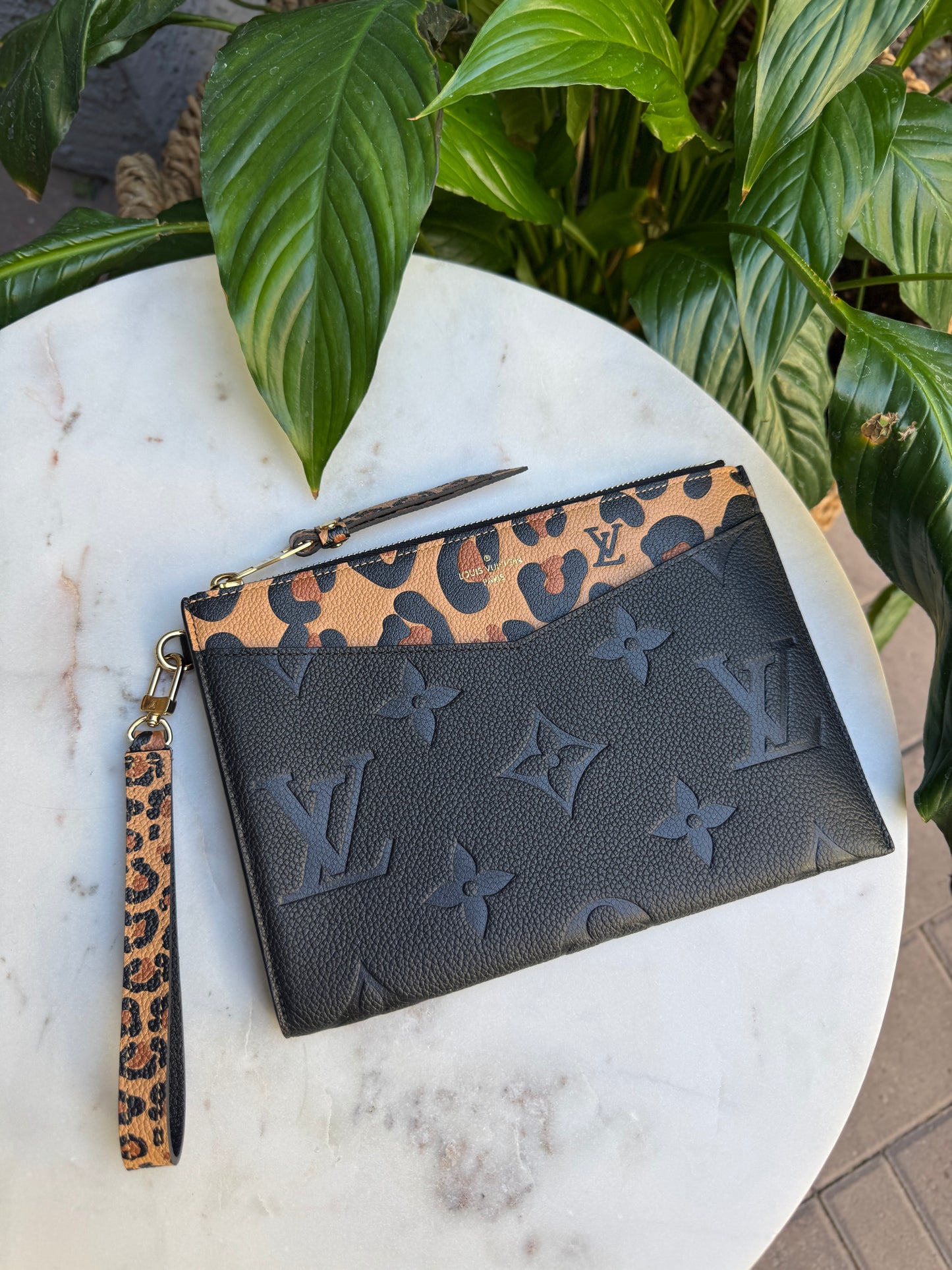 Louis Vuitton Empreinte Monogram Giant Wild at Heart Pochette Wristlet