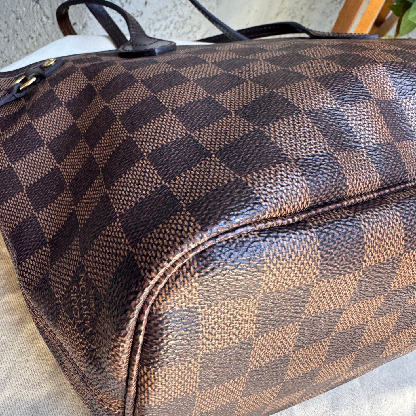 Louis Vuitton Damier Ebene Neverfull PM