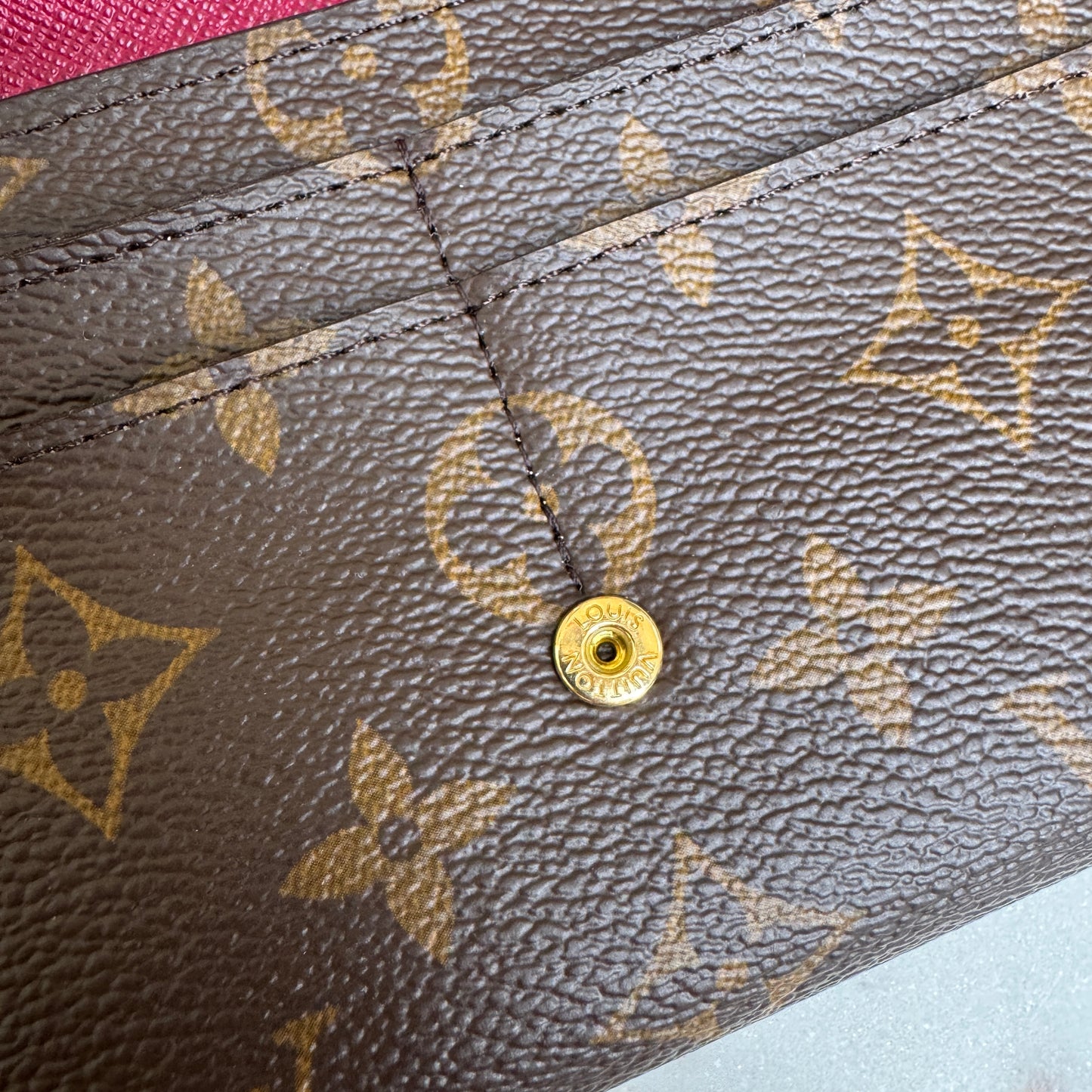 Louis Vuitton Monogram Sarah Wallet
