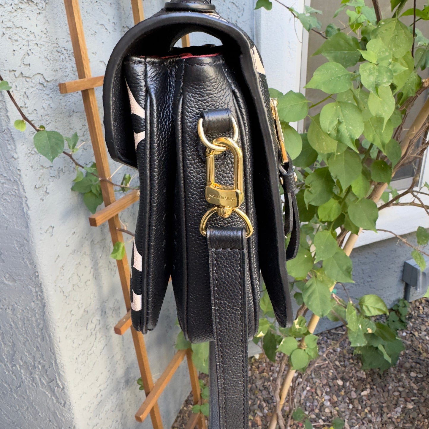 Louis Vuitton Bicolor Empreinte Leather Pochette Metis