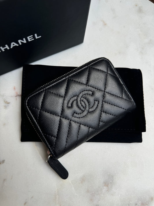 Chanel Caviar Diamond Quilted Leather Compact Zippy Wallet