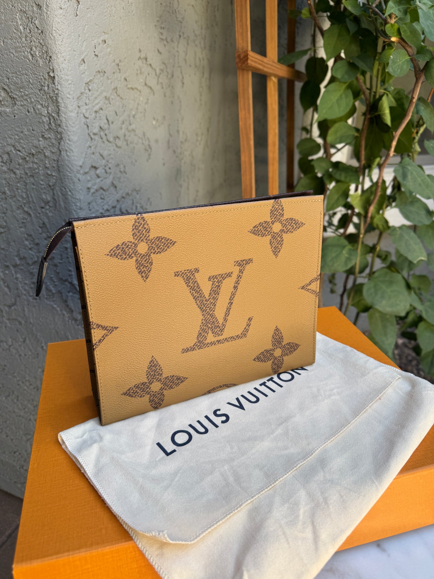 Louis Vuitton Reverse Monogram Toiletry Pouch 26
