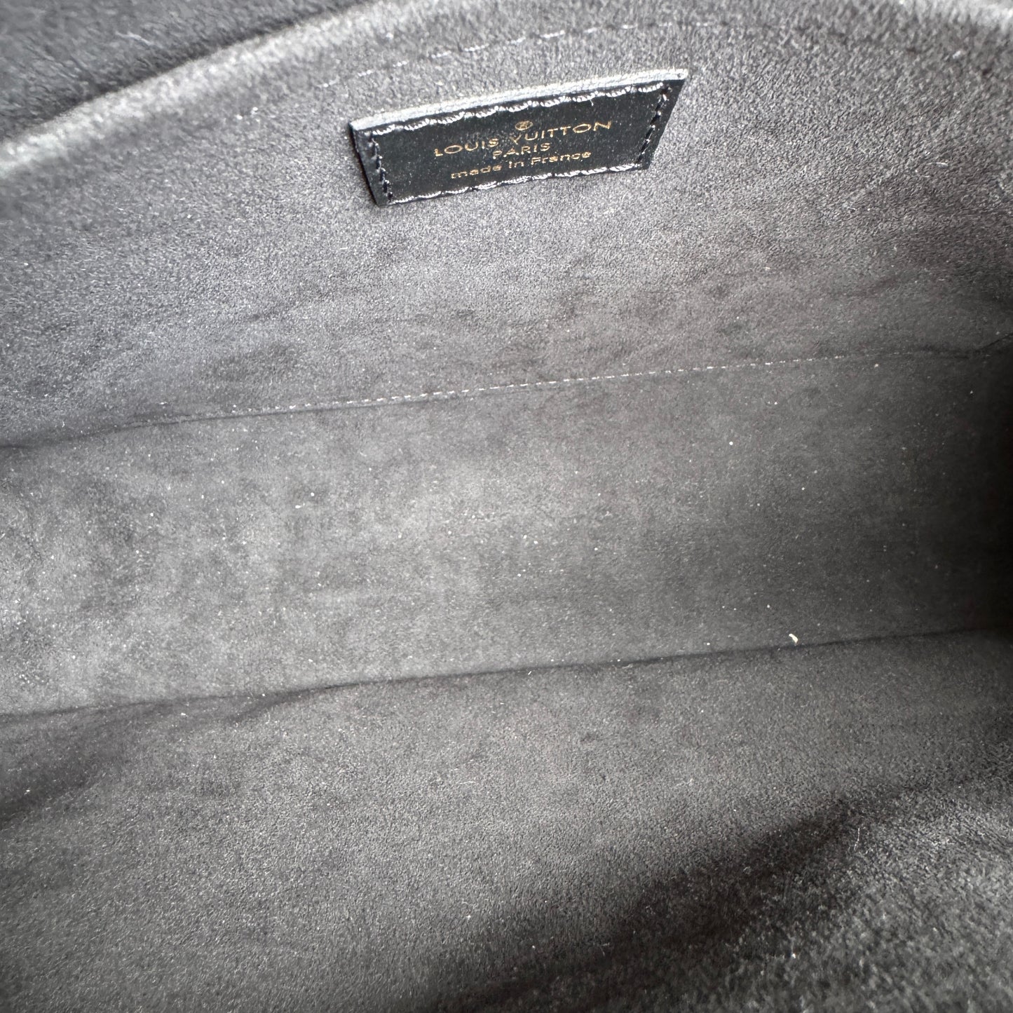 Louis Vuitton Babylone MM Empreinte Leather Tote