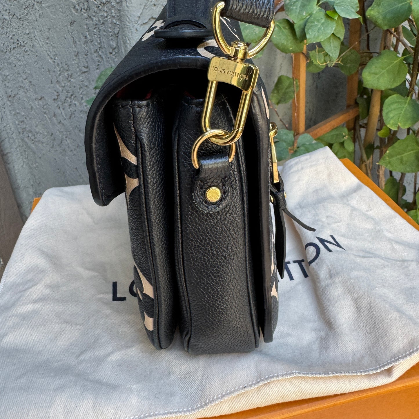Louis Vuitton Empreinte Leather Metis Crossbody