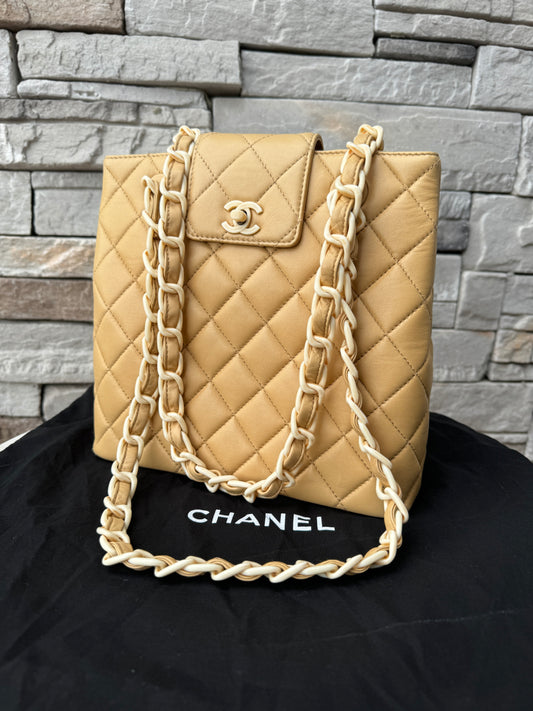 Chanel Vintage Quilted Lambskin and Resin Chain Shoulder Bag