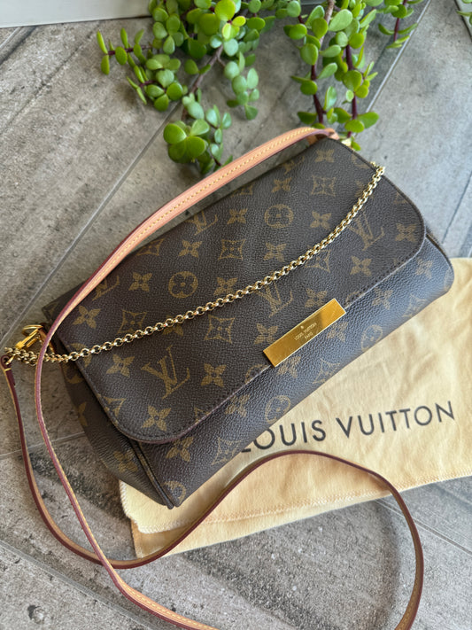 Louis Vuitton Monogram Favorite MM Crossbody