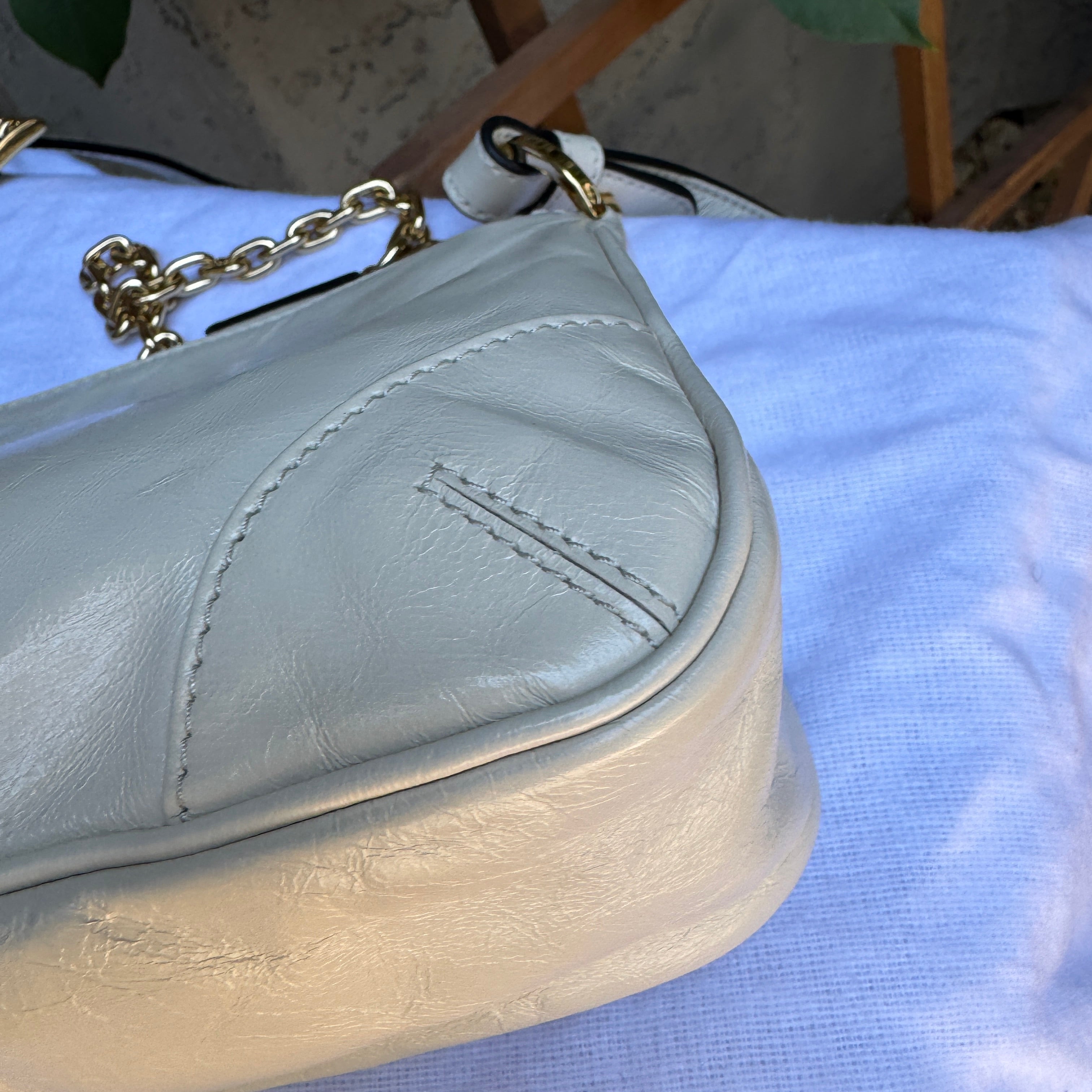 Prada Re-Edition 2002 Medium Leather Crossbody – The Foxy