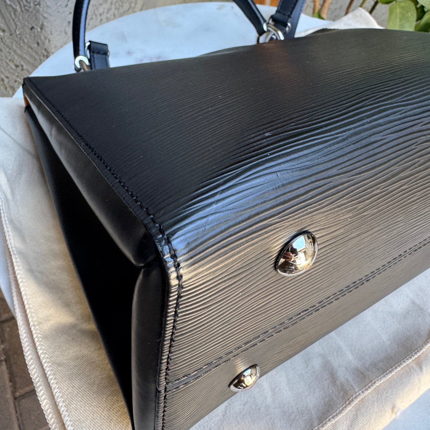 Louis Vuitton Epi Leather Grenelle MM Shoulder Bag