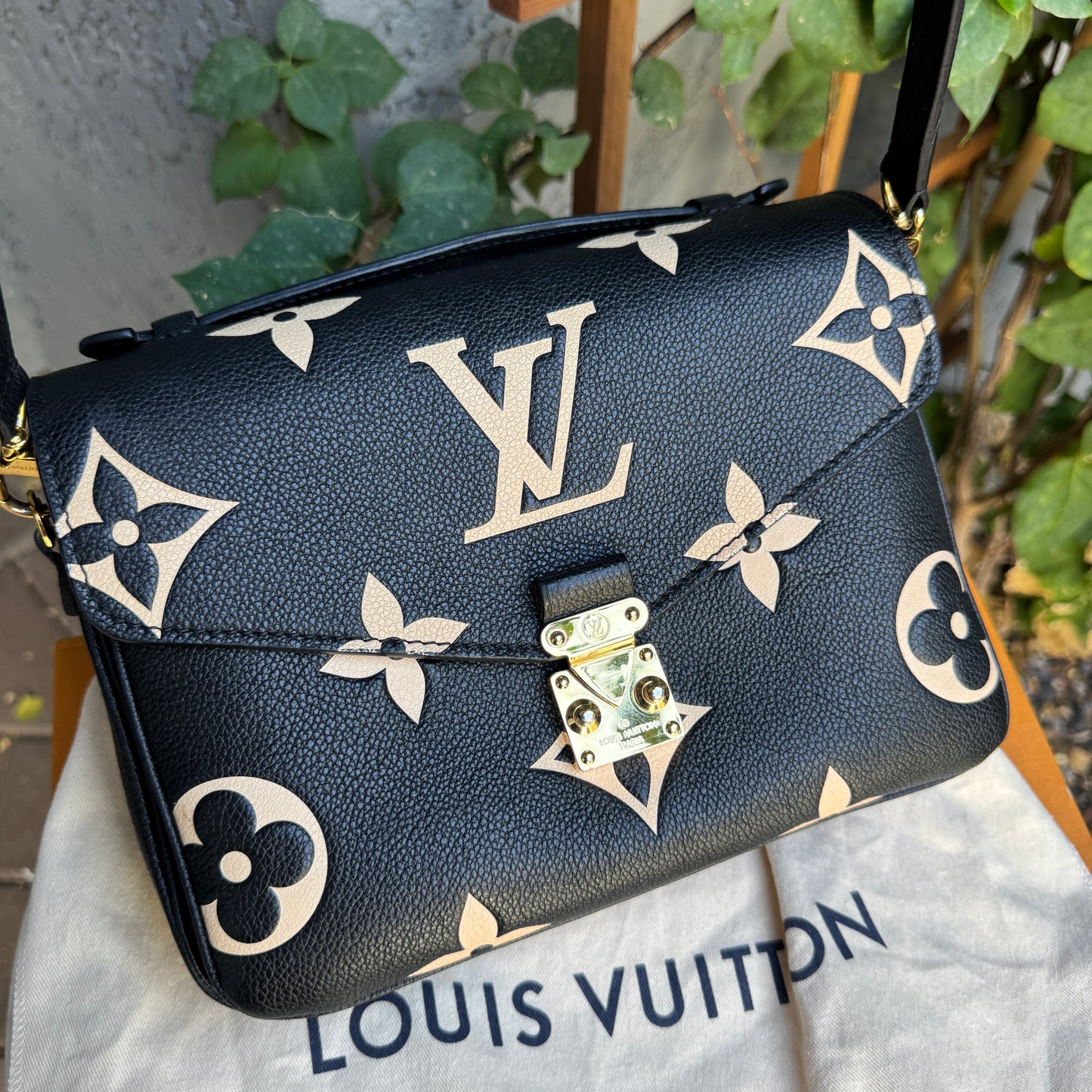Louis Vuitton Empreinte Leather Metis Crossbody