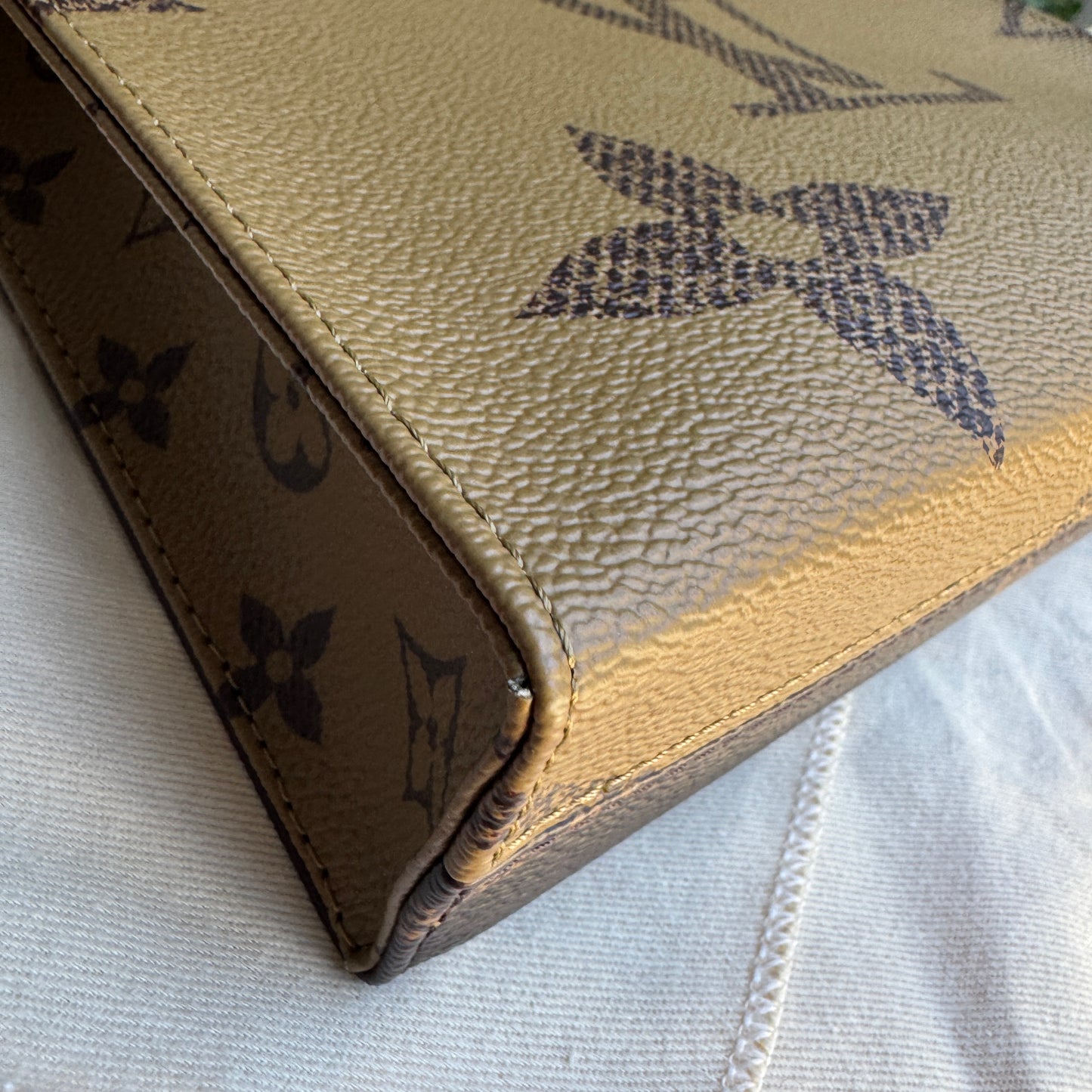 Louis Vuitton Reverse Monogram Toiletry Pouch 26