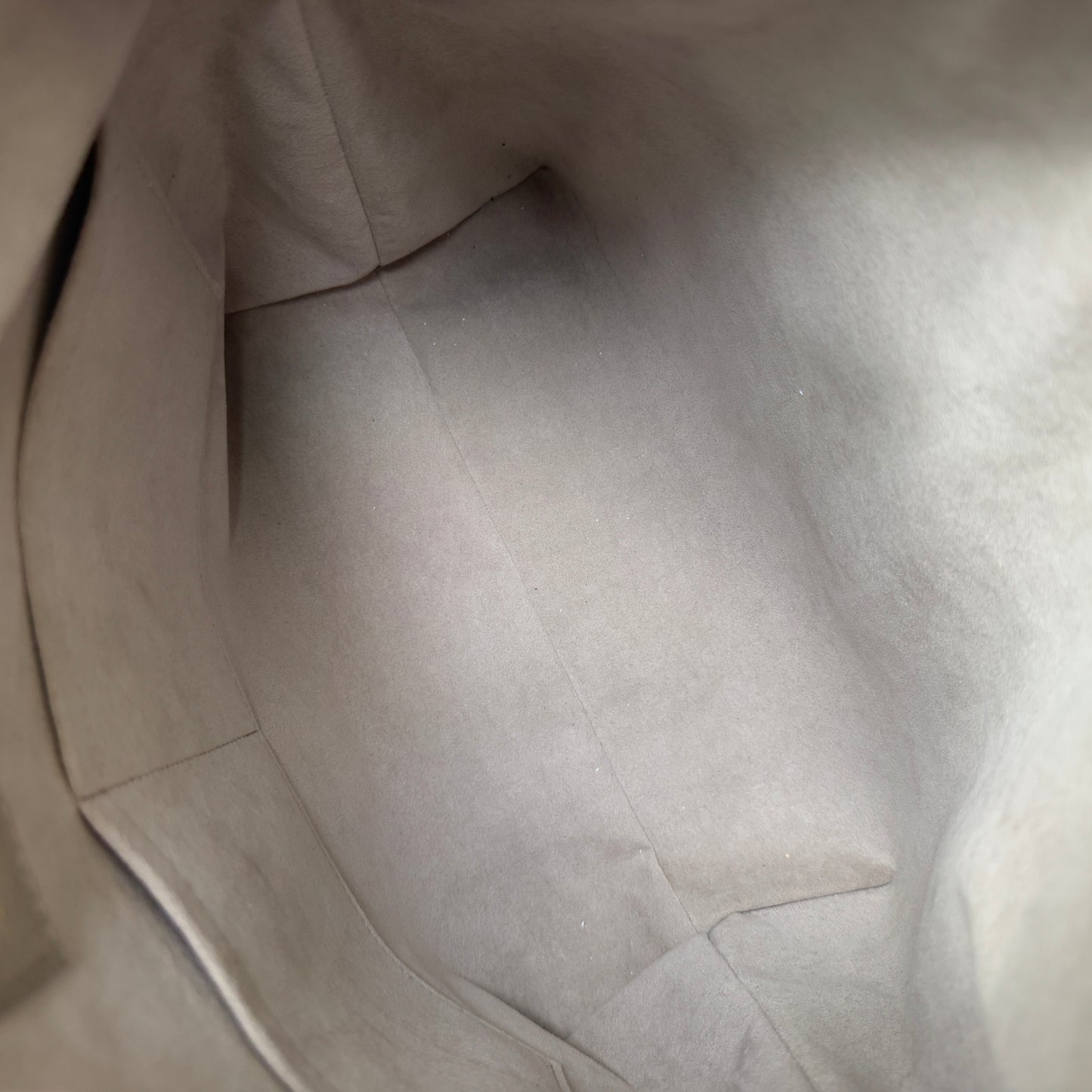 Louis Vuitton Empreinte Leather Maida Hobo