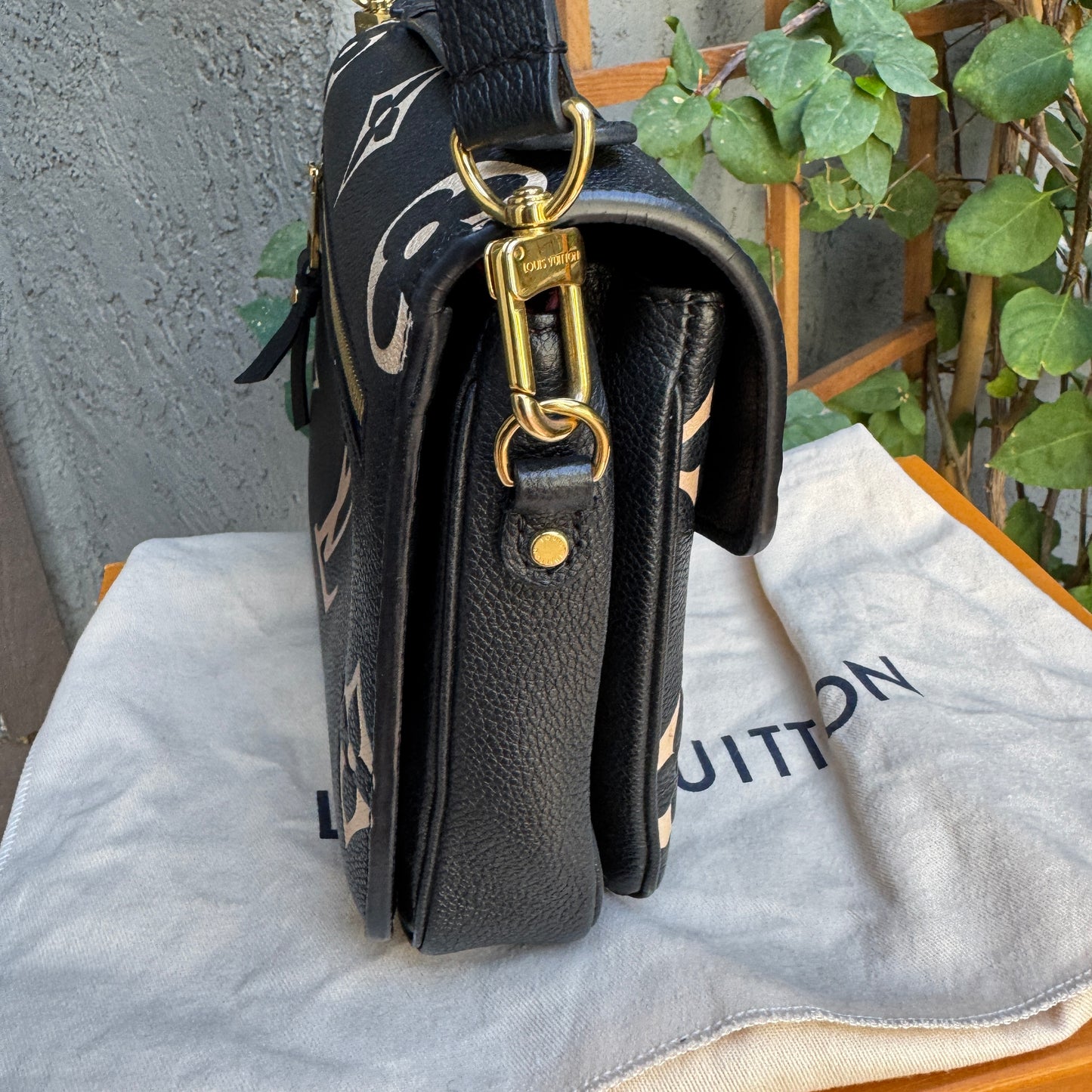 Louis Vuitton Empreinte Leather Metis Crossbody