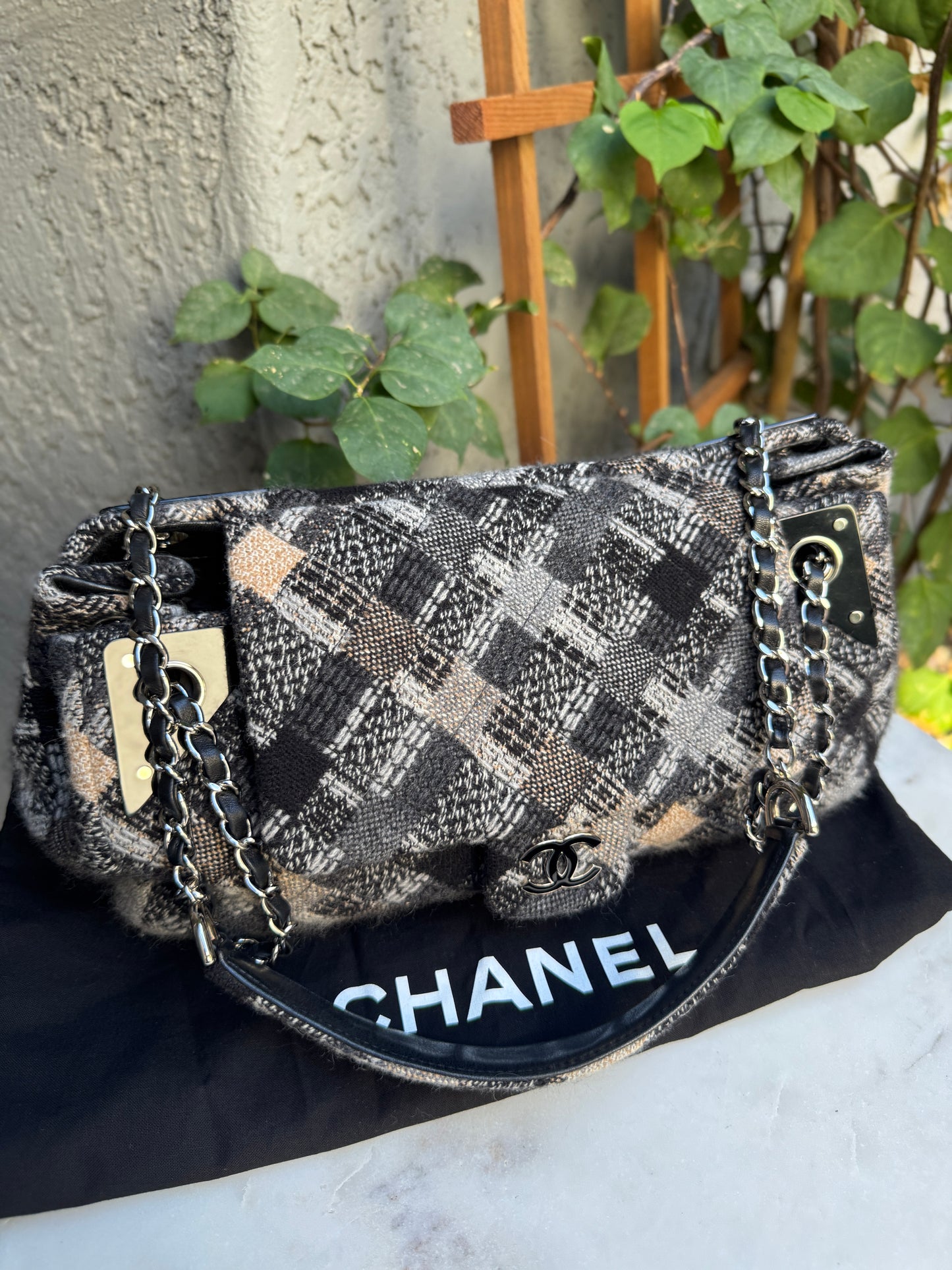 Chanel Tweed CC East West Shoulder Bag