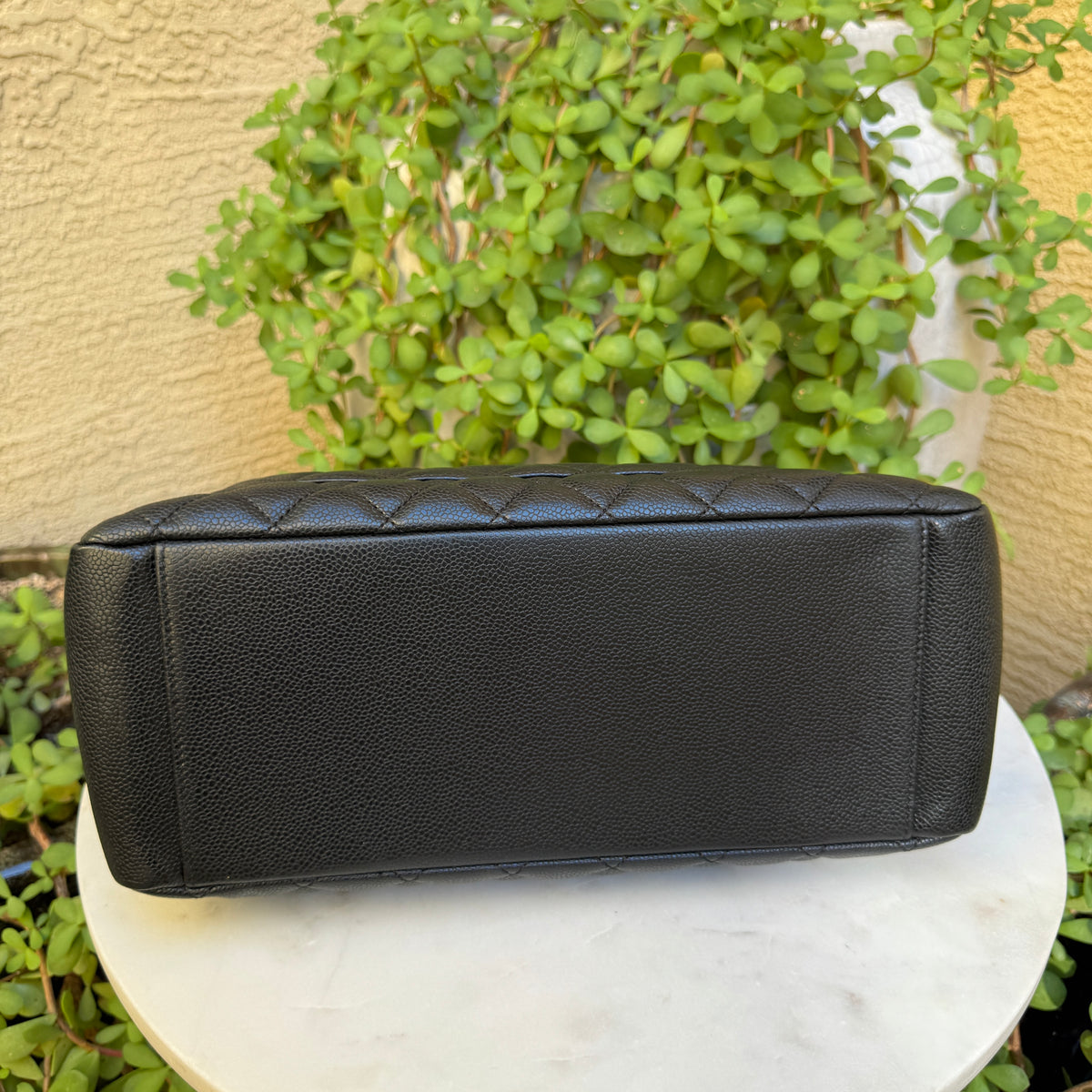 Chanel Classic Vintage Jumbo Caviar Single Flap