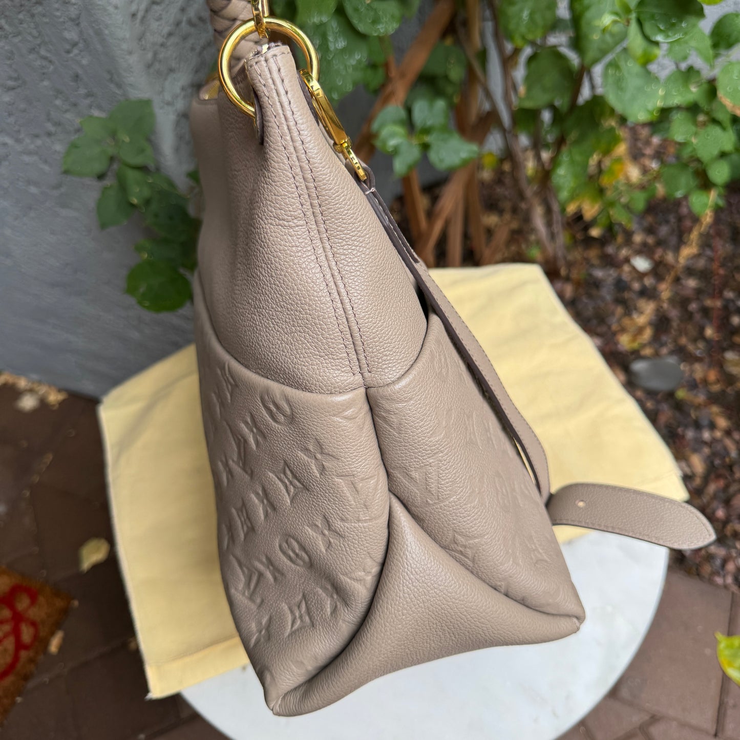 Louis Vuitton Empreinte Leather Maida Hobo