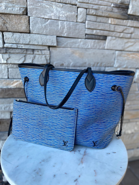 Louis Vuitton Epi Neverfull MM with Pouch