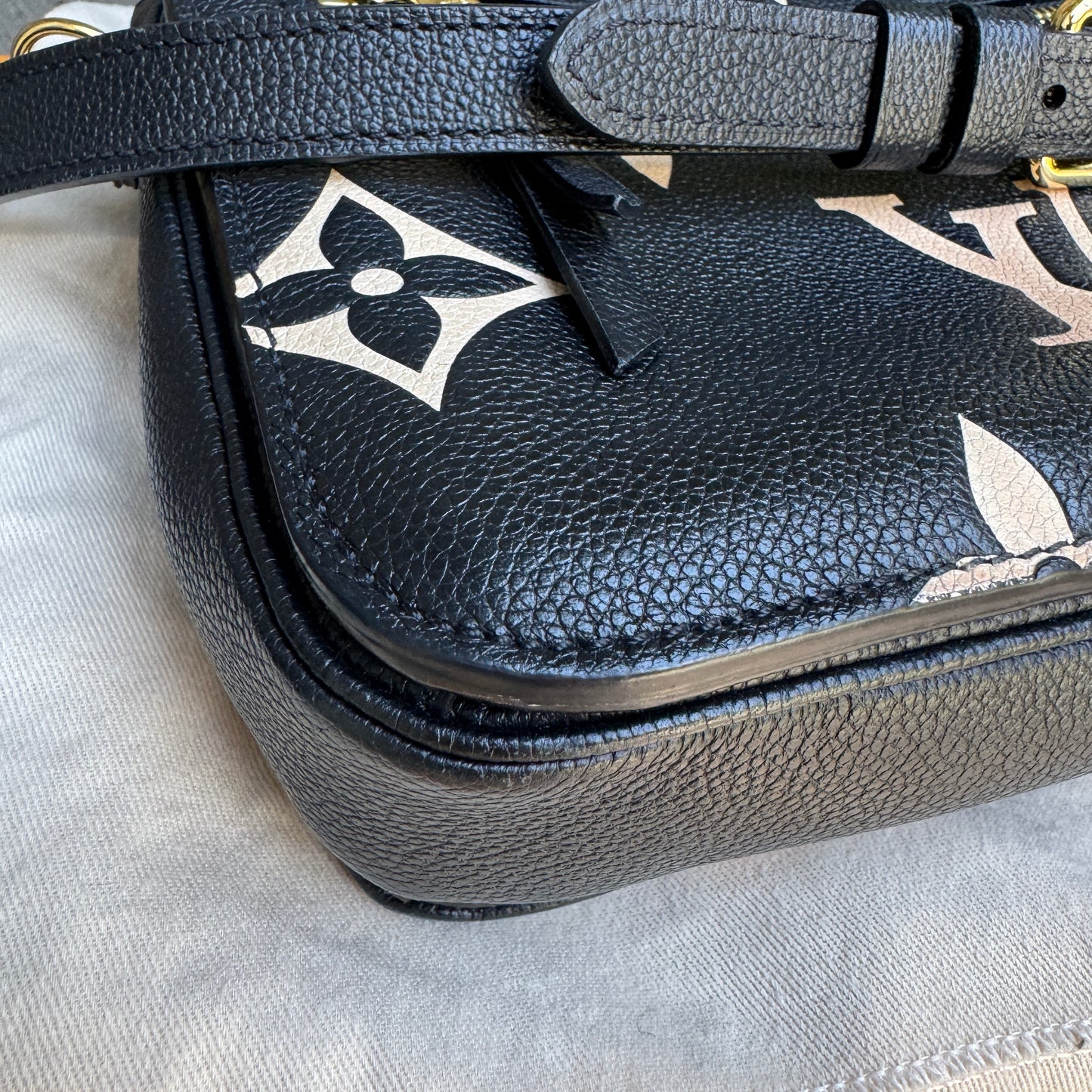 Louis Vuitton Empreinte Leather Metis Crossbody