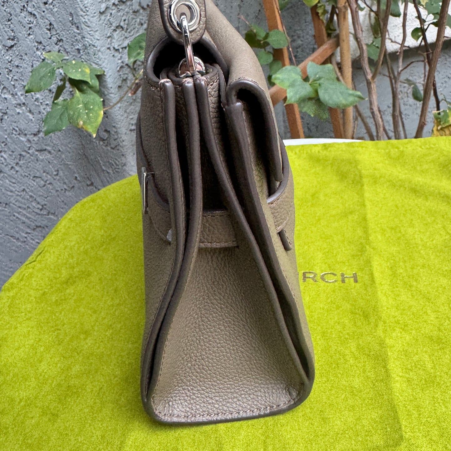 Tory Burch Lee Radziwill Pebbled Leather Shoulder Bag