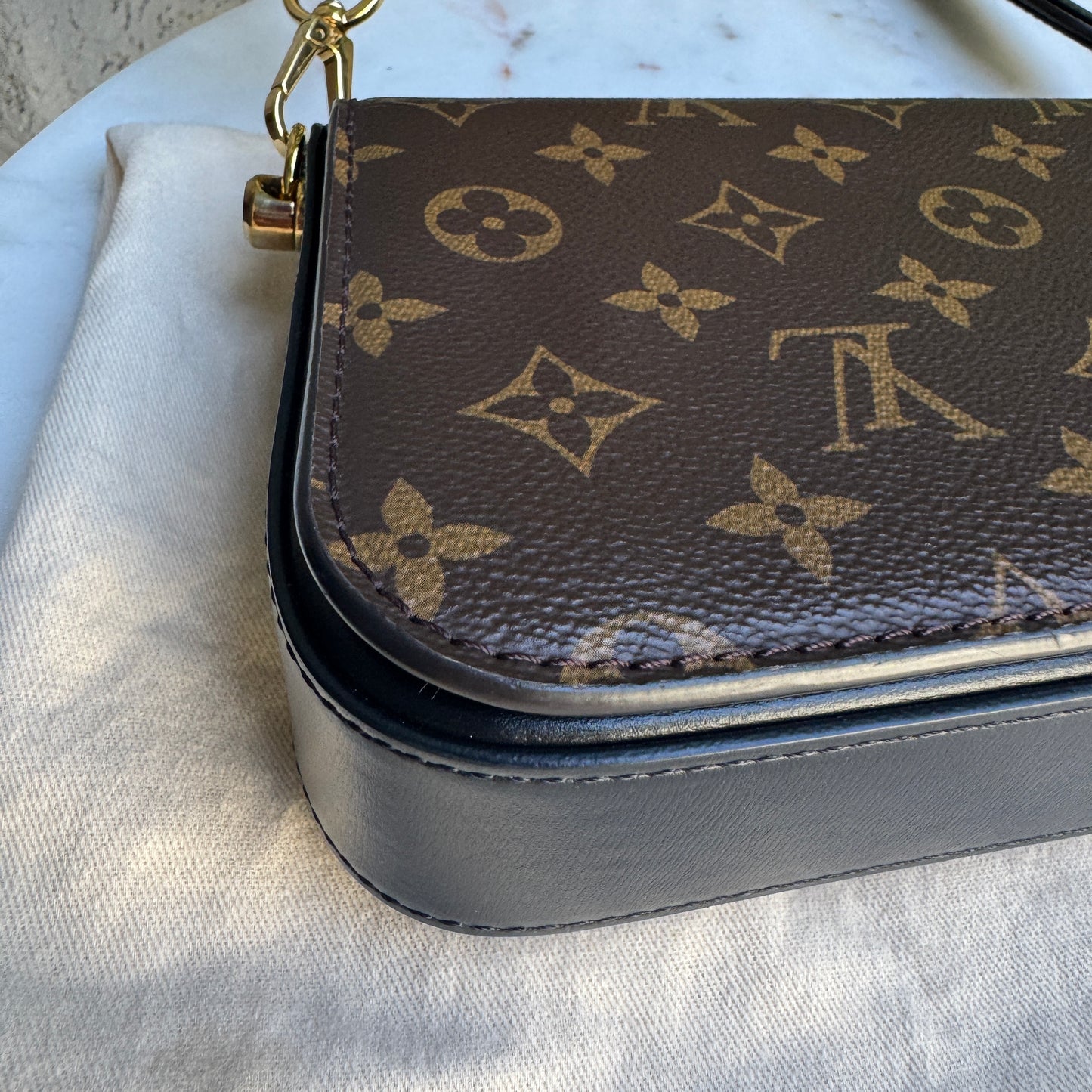 Louis Vuitton Monogram Neo Saint Cloud Shoulder Bag