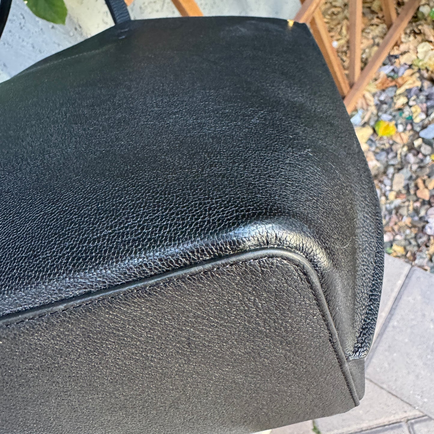 Valentino Garavani Vlogo Leather Fillme Tote