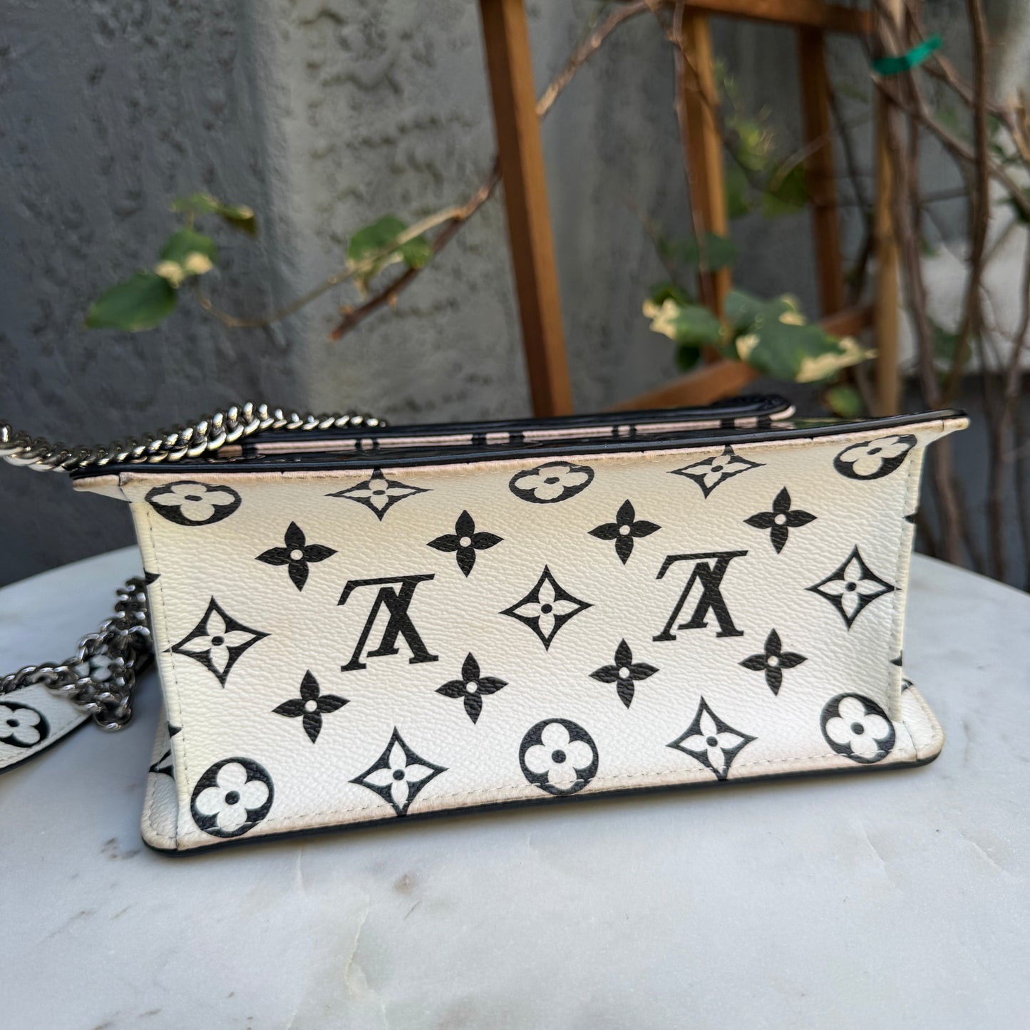 Louis Vuitton Wynwood Monogram Vernis Crossbody