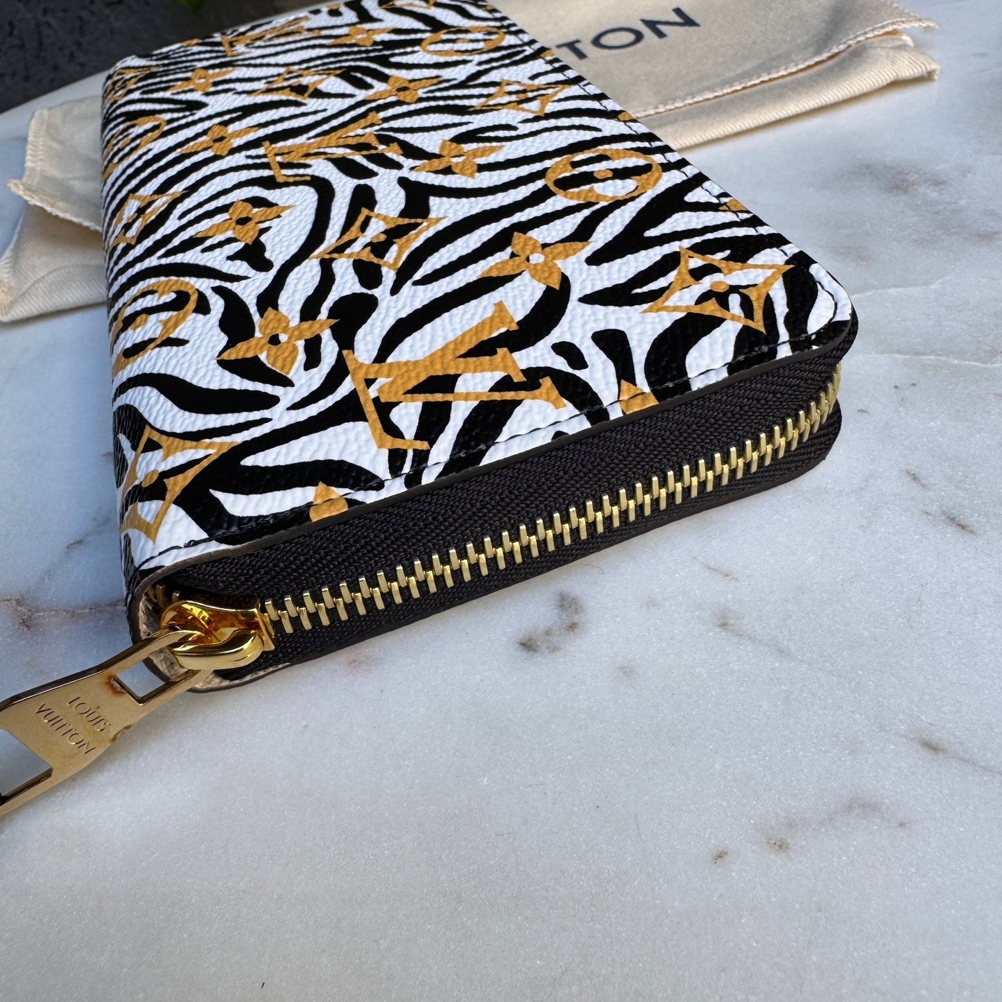 Louis Vuitton Monogram Giant Jungle Zippy Wallet