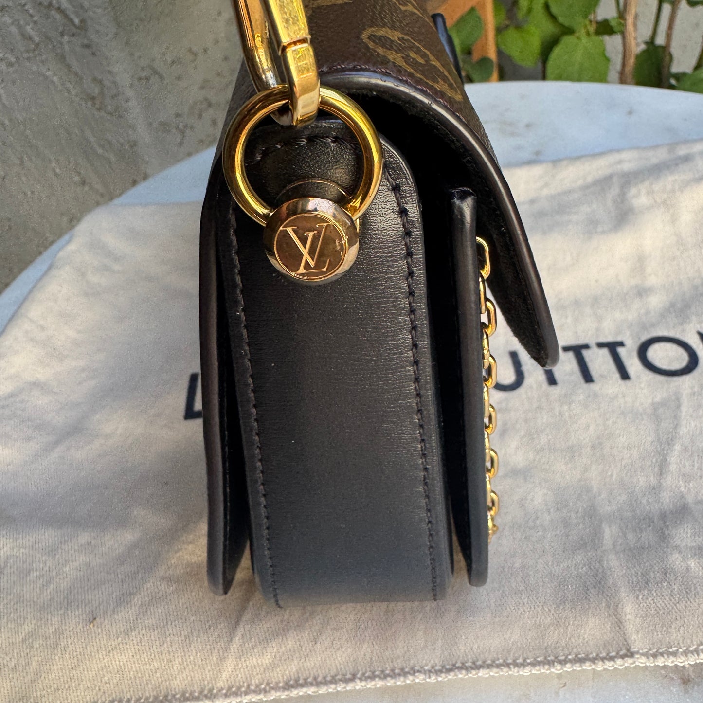 Louis Vuitton Monogram Neo Saint Cloud Shoulder Bag