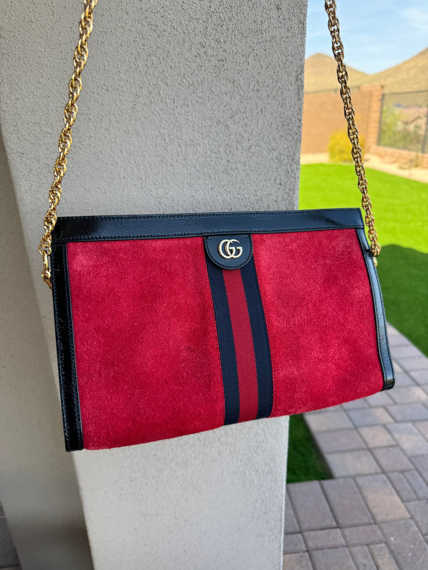 Gucci Suede Medium Ophidia Chain Shoulder Bag