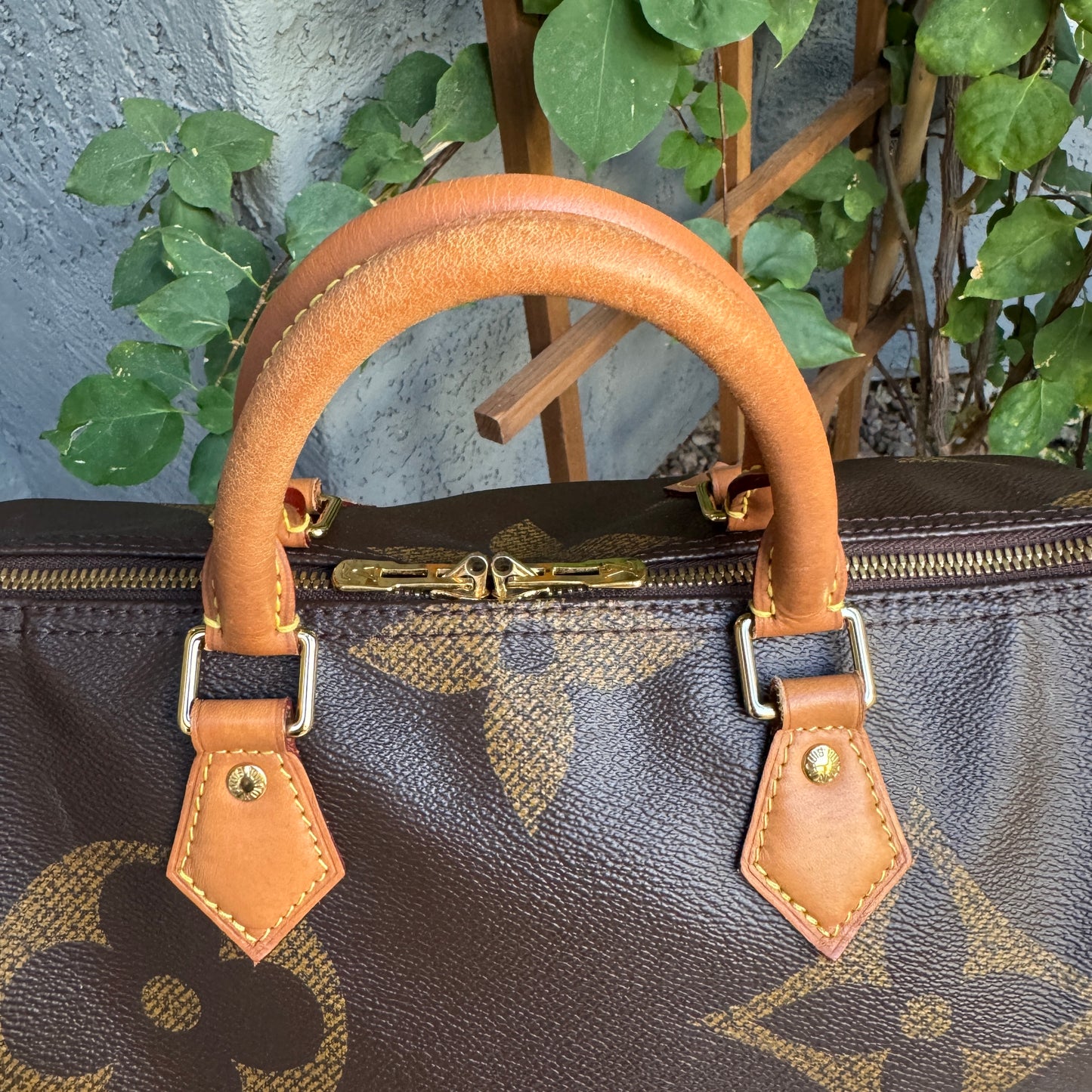 Louis Vuitton Reverse Giant Monogram Speedy Bandouliere 30