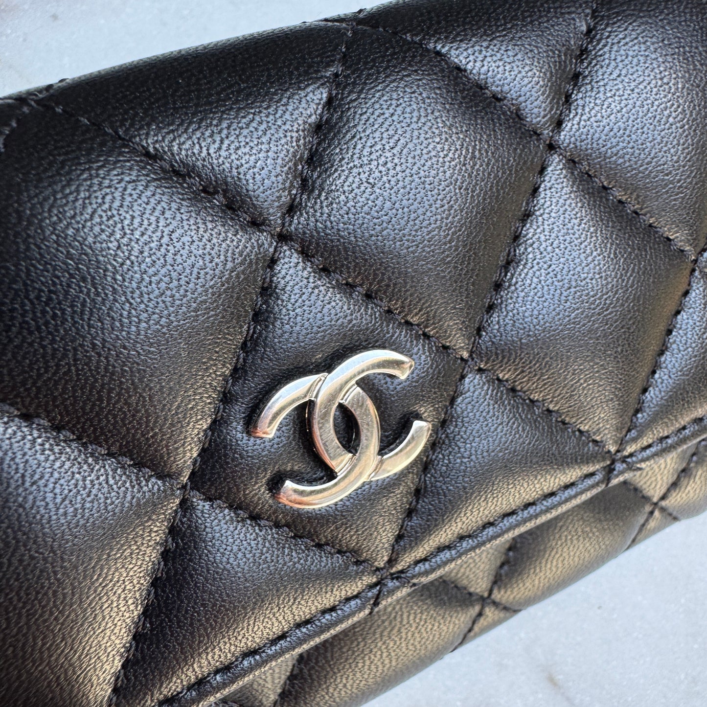 Chanel Classic Lambskin Quilted Card Holder Wallet