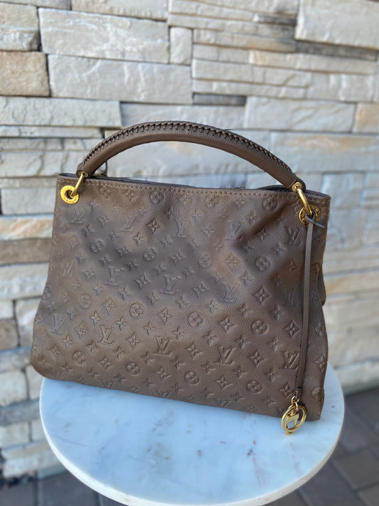 Louis Vuitton Empreinte Artsy MM