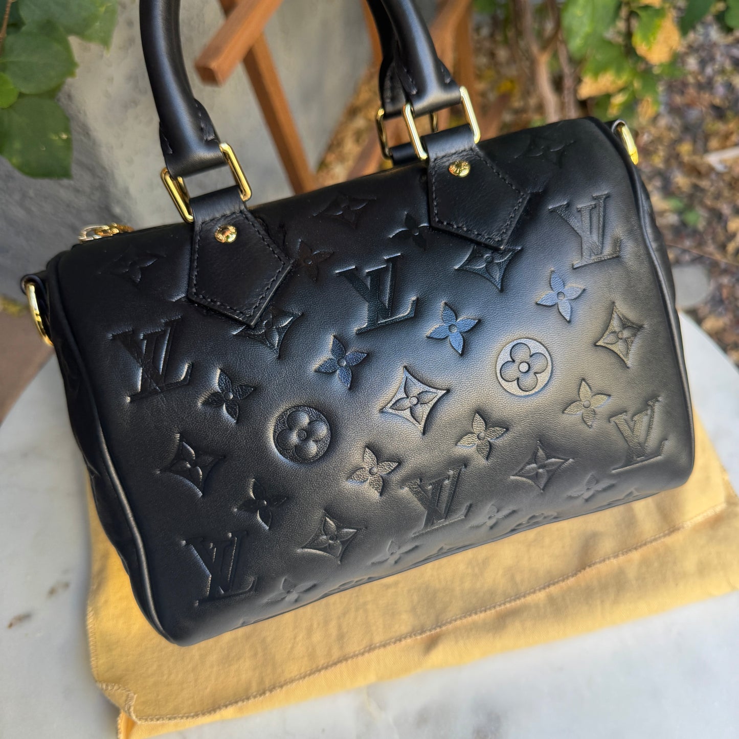 Louis Vuitton Monogram Bubblegram Empreinte Speedy 22 Bandouliere