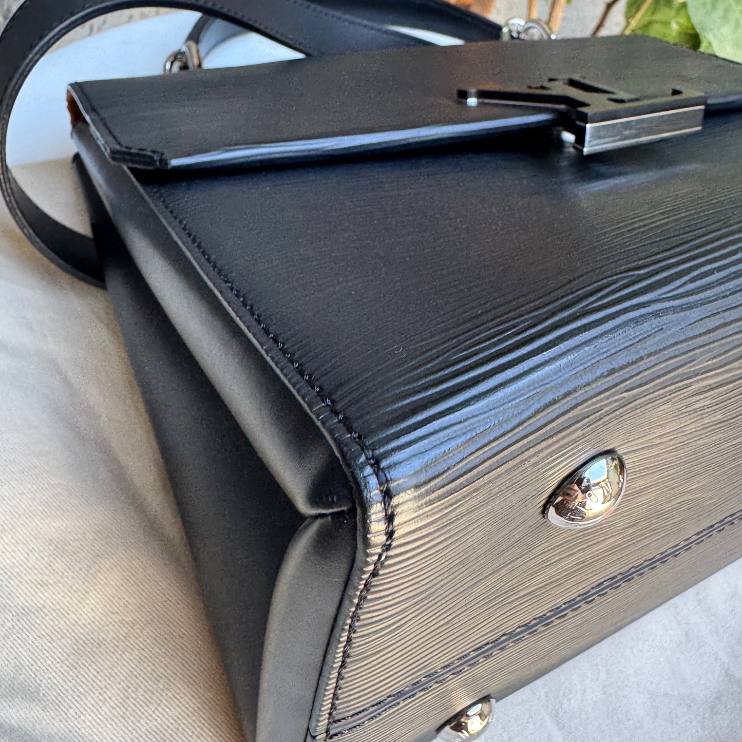 Louis Vuitton Epi Leather Grenelle MM Shoulder Bag