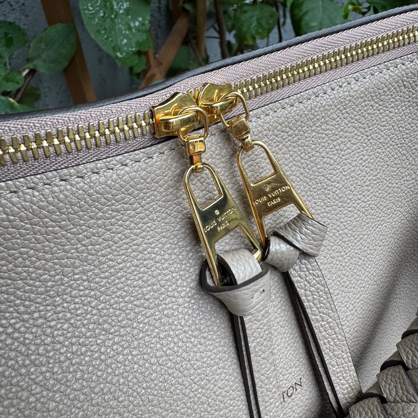 Louis Vuitton Empreinte Leather Maida Hobo