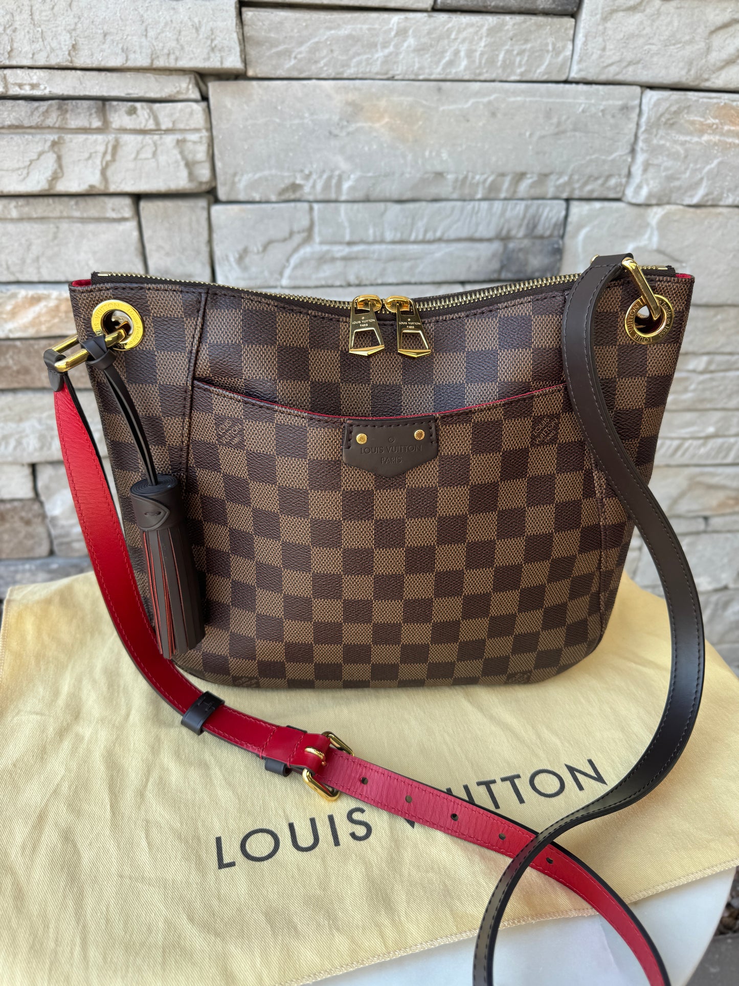 Louis Vuitton Damier Ebene South Bank Besace
