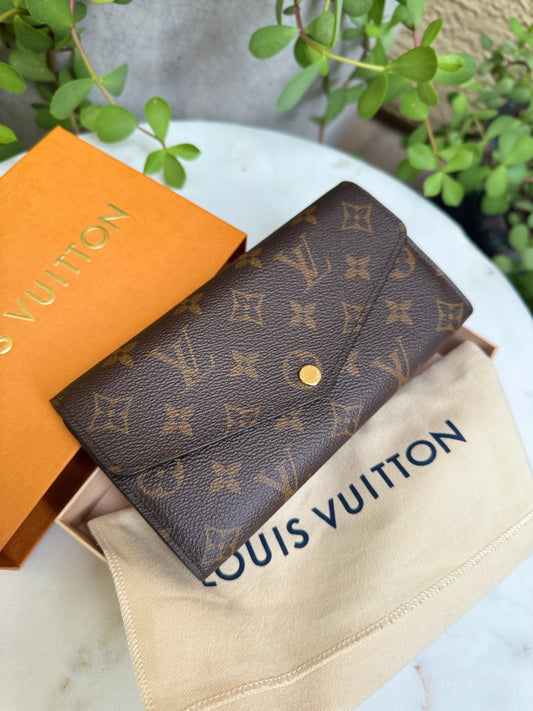 Louis Vuitton Monogram Sarah Wallet
