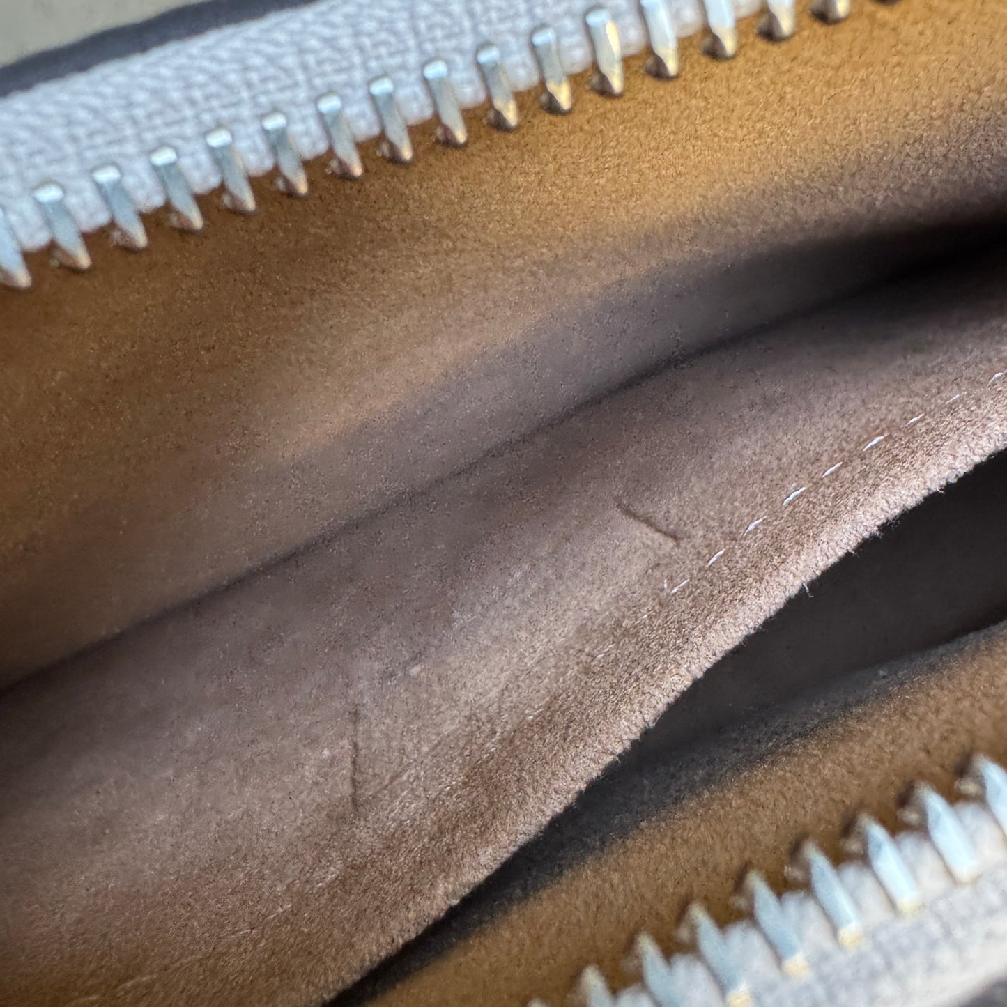 Louis Vuitton Quartz Epi Leather Marelle Crossbody