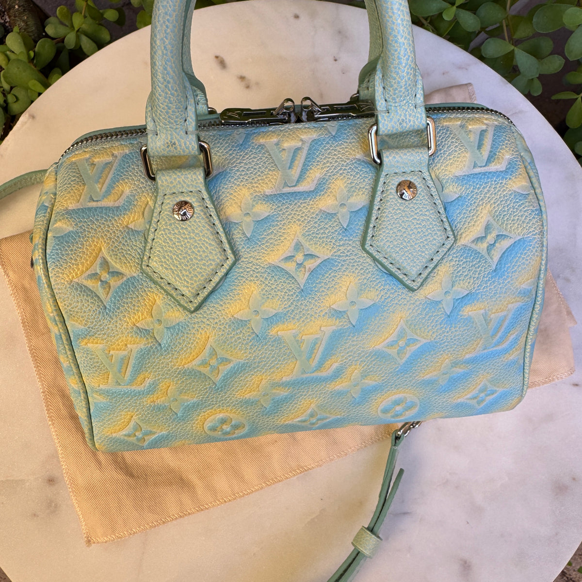 Louis Vuitton Empreinte Summer Stardust Speedy Bandoulière 20