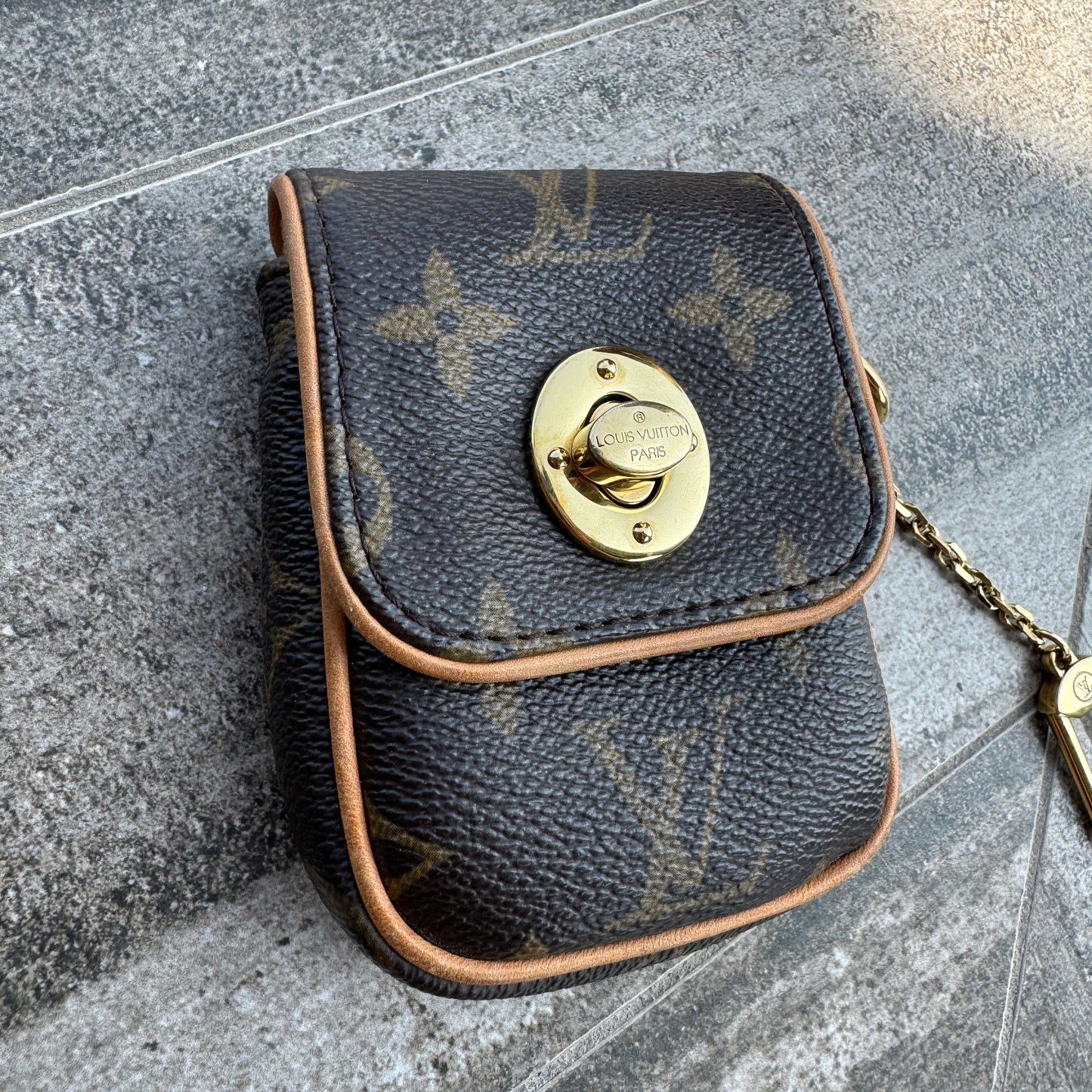 Louis Vuitton Monogram Vintage Tulum Pochette