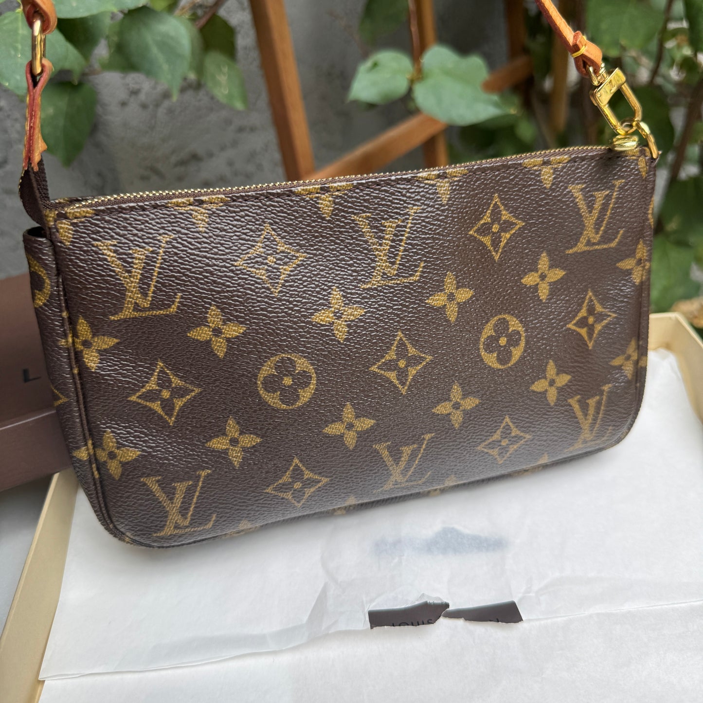 Louis Vuitton Monogram Pochette Accessoires