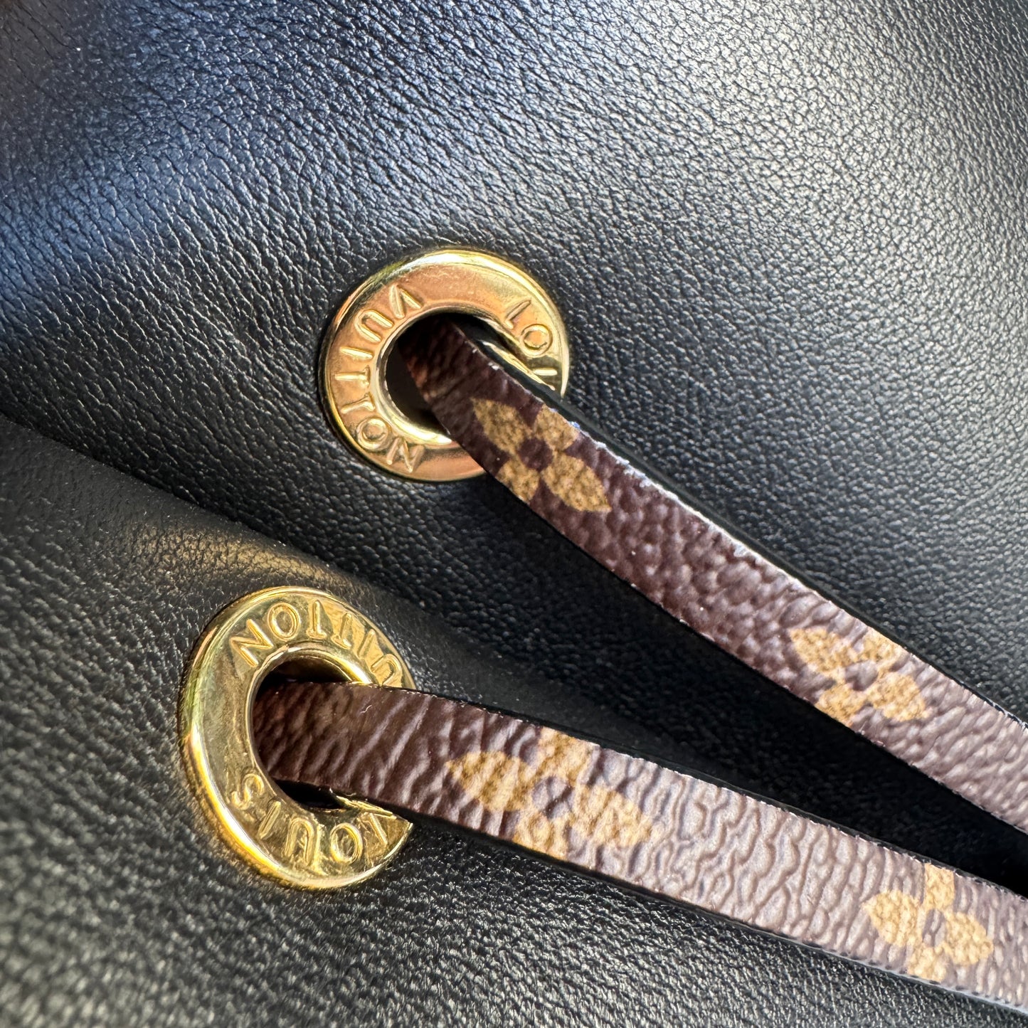 Louis Vuitton Bloom PM